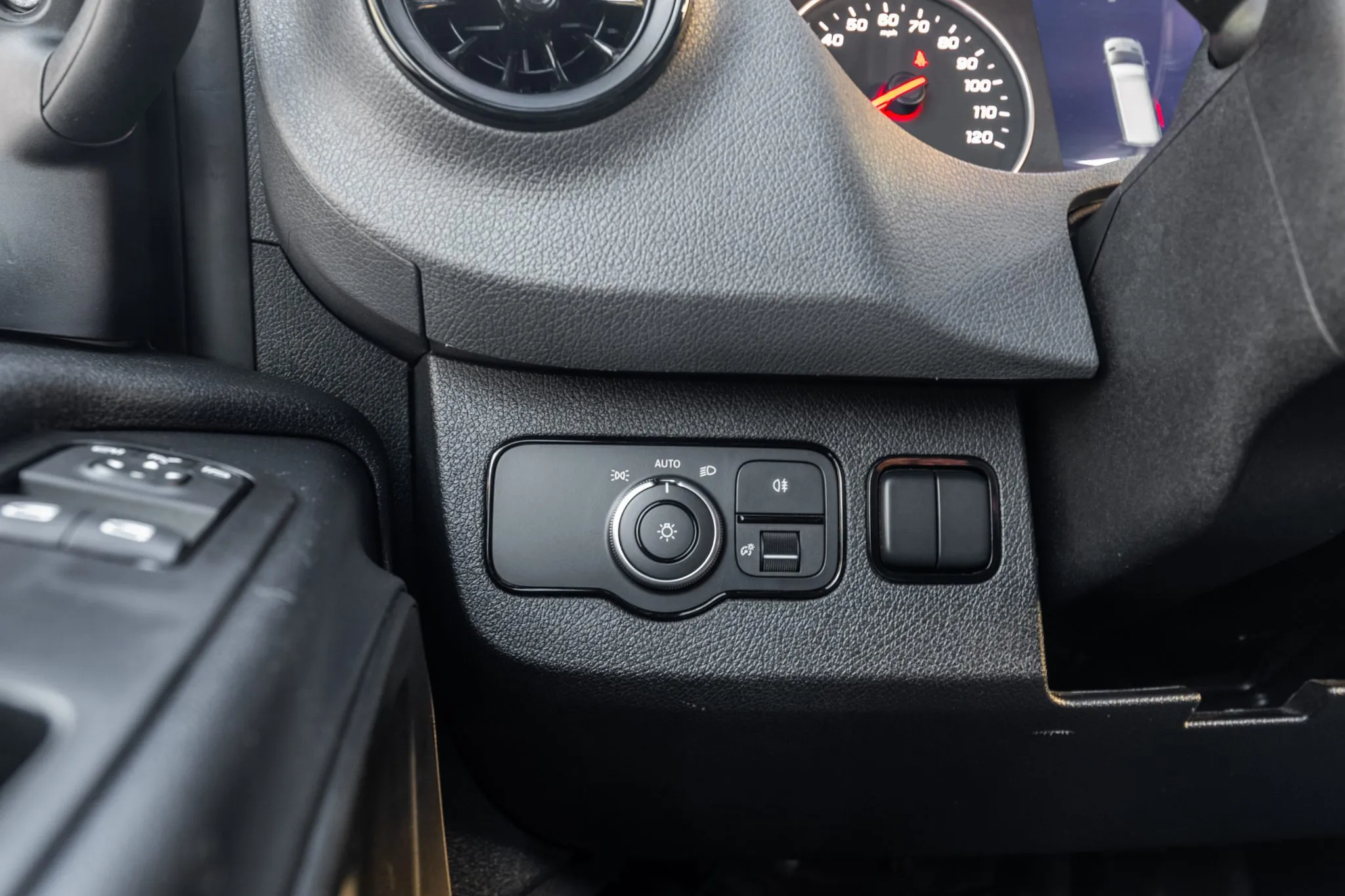 Sold: 2021 Mercedes-Benz Sprinter 2500 4×4