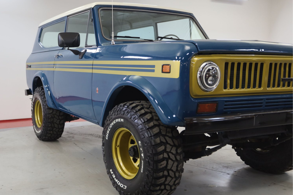 Sold: 1974 international Harvester Scout II-1