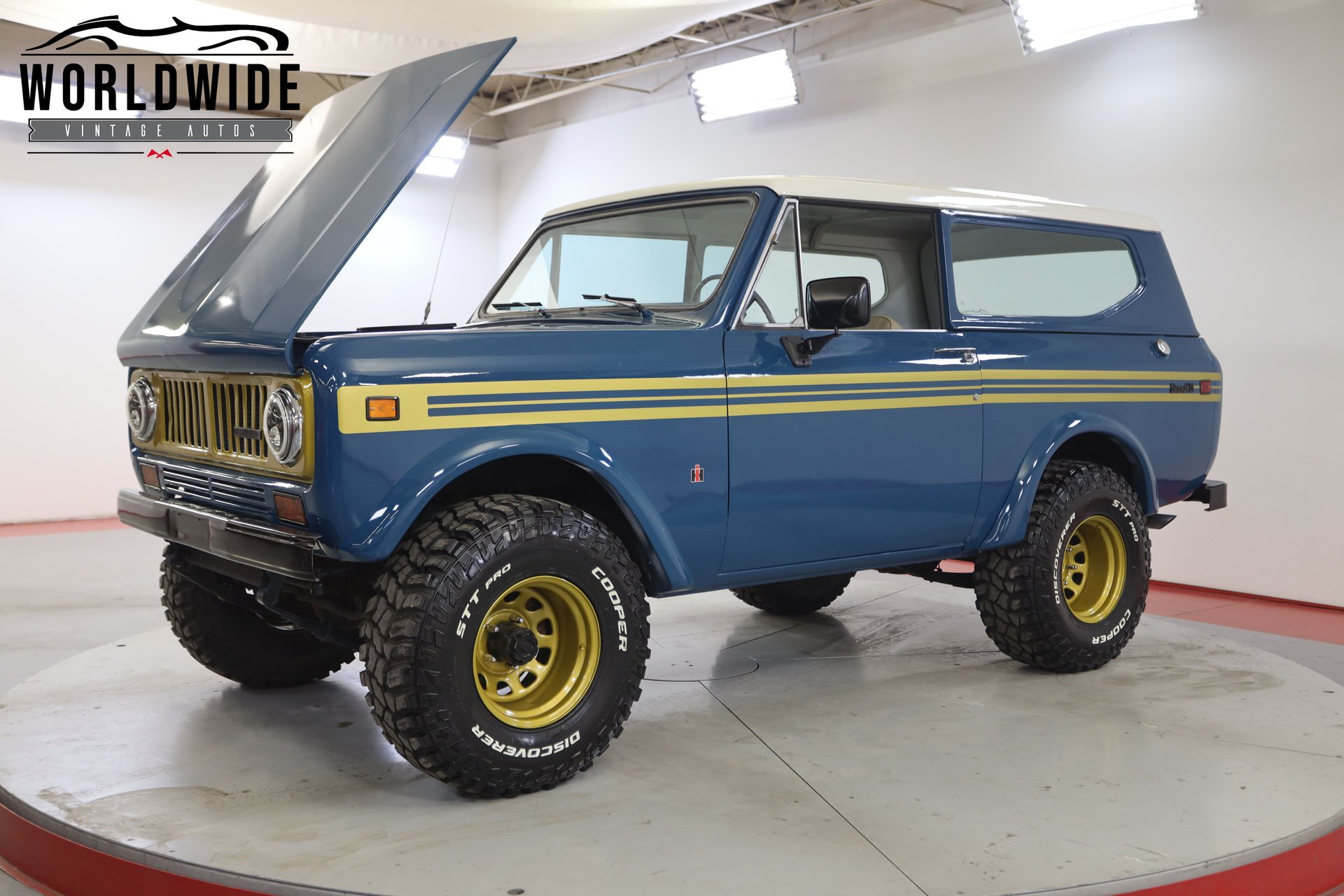 Sold: 1974 international Harvester Scout II