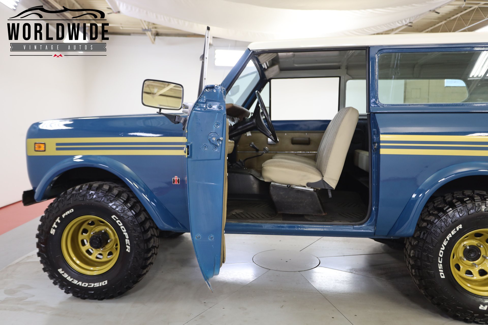 Sold: 1974 international Harvester Scout II