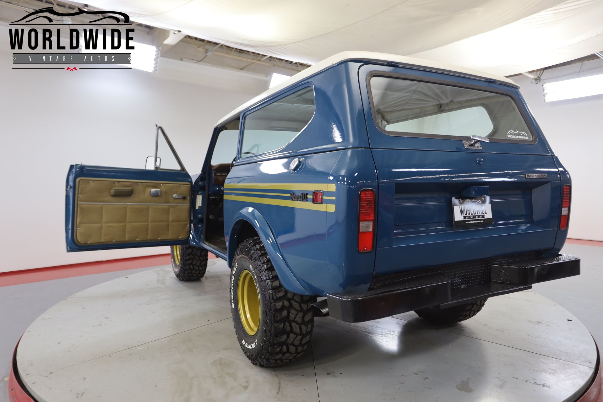Sold: 1974 international Harvester Scout II