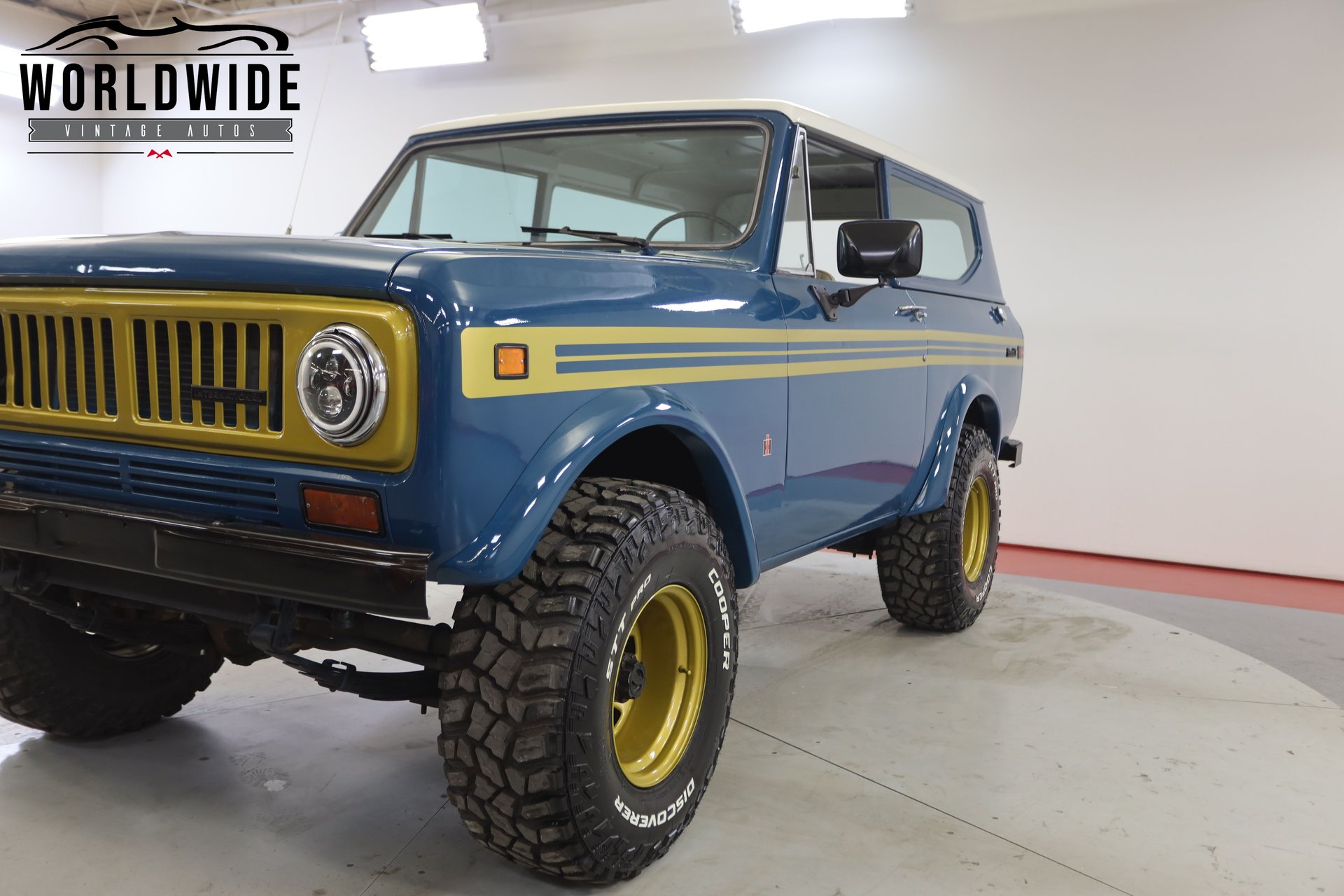 Sold: 1974 international Harvester Scout II