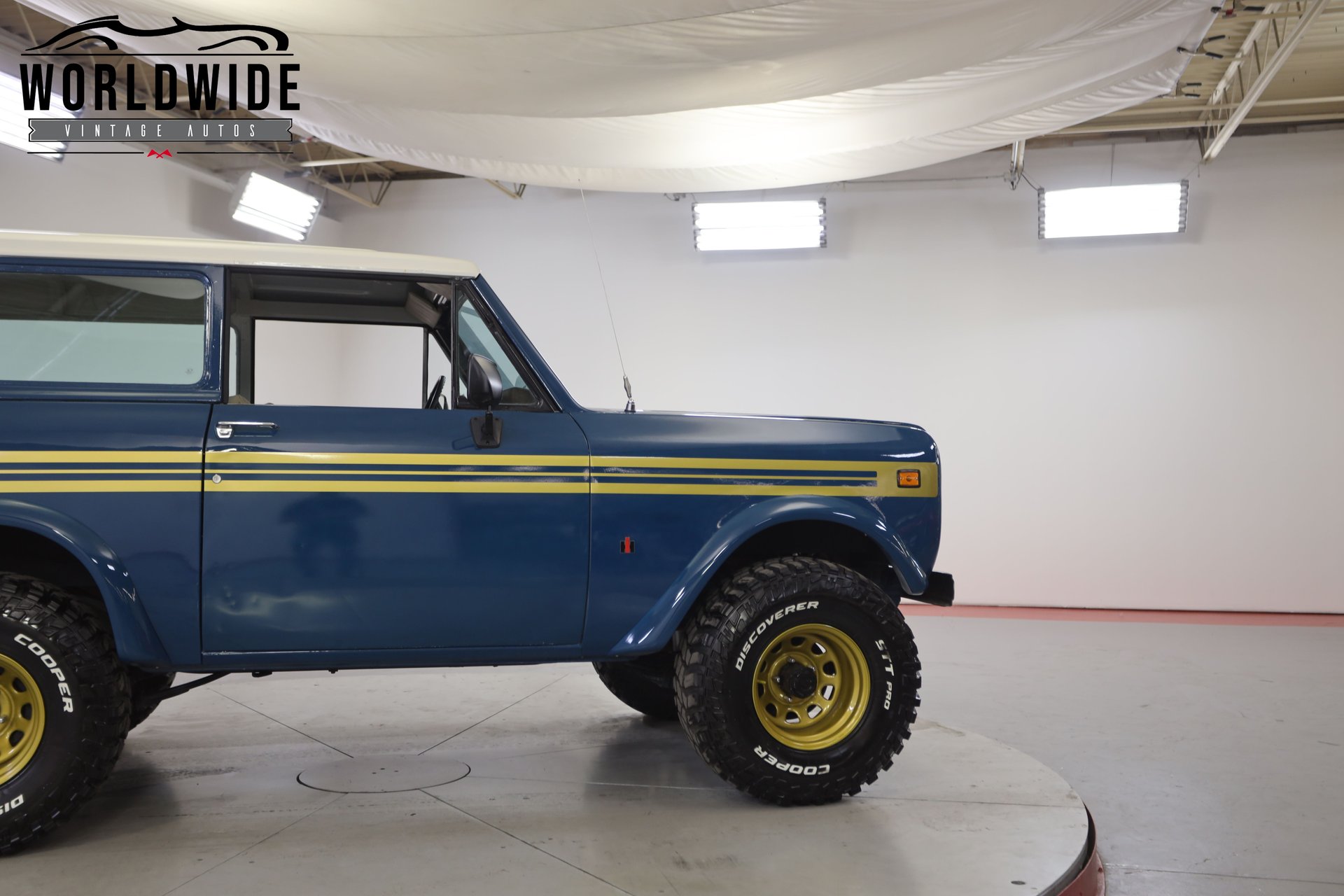 Sold: 1974 international Harvester Scout II