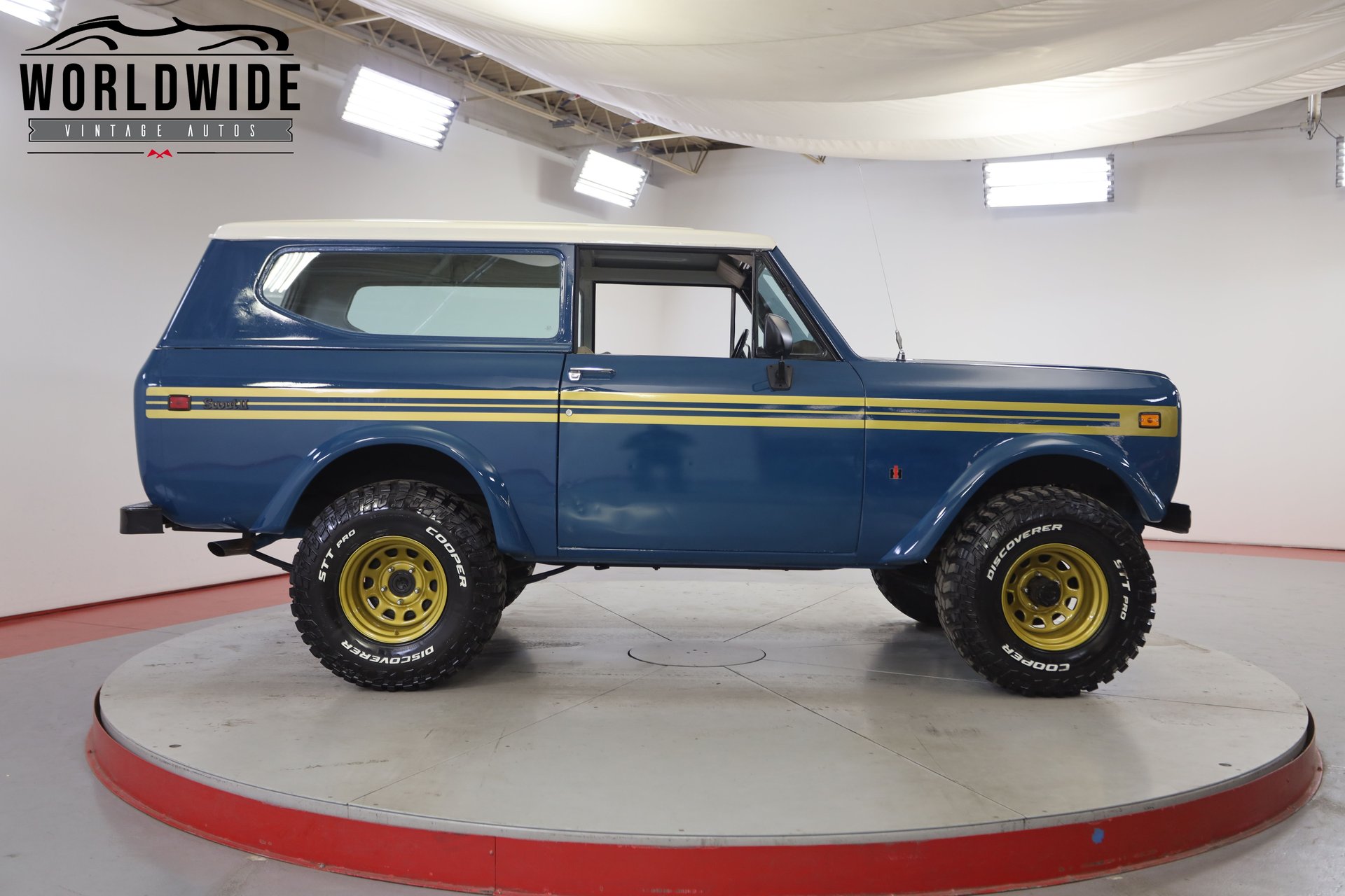Sold: 1974 international Harvester Scout II