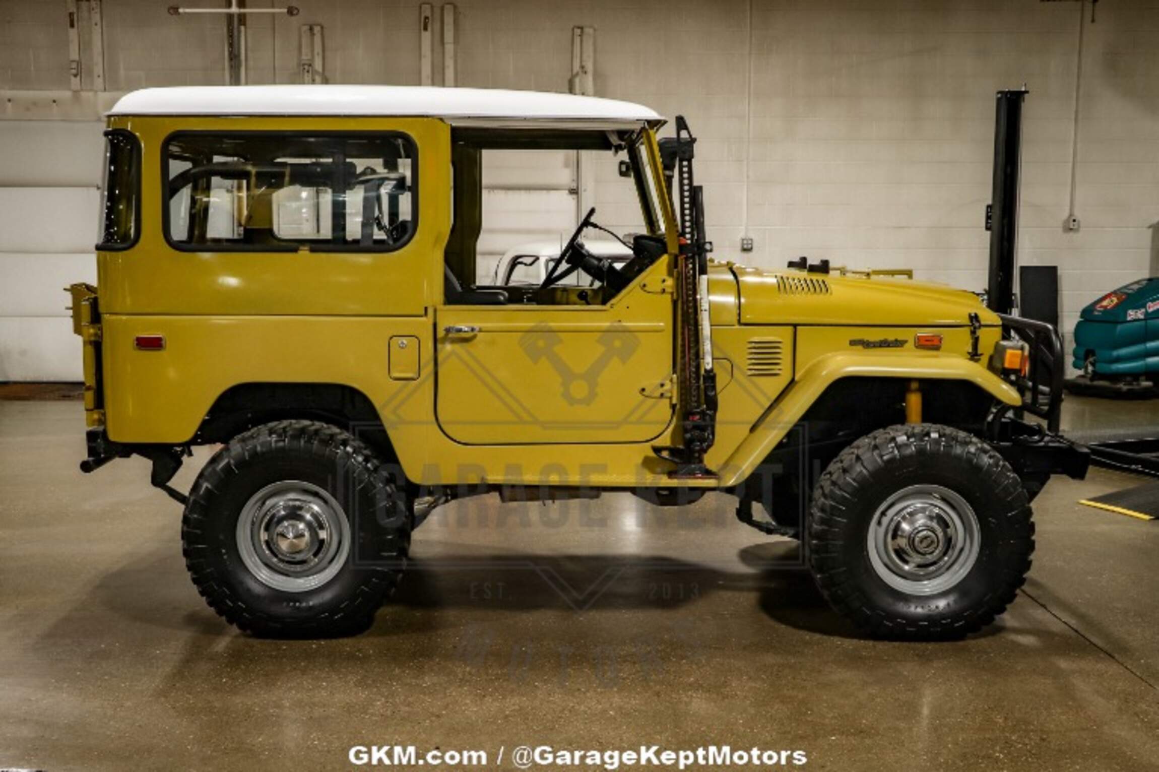 Sold: 1974 Toyota Land Cruiser FJ40 4×4