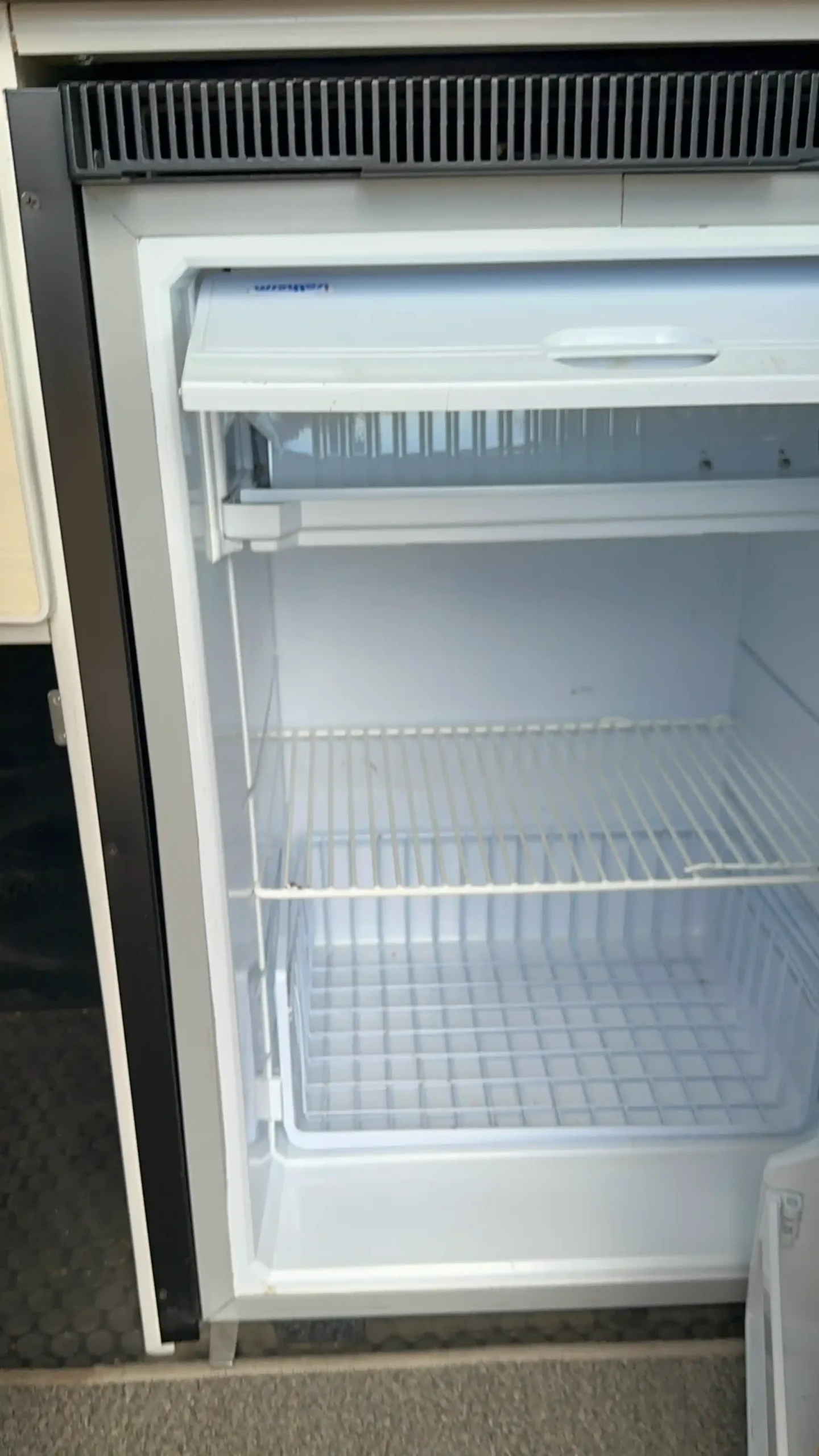 Sold: 2016 Mercedes-Benz Sprinter 2500 Sportsmobile 4×4