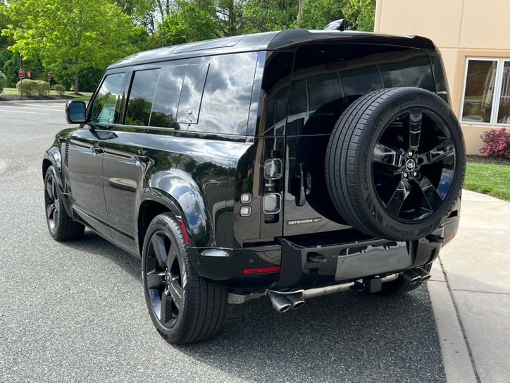 Sold: 2022 Land Rover Defender 110 V8