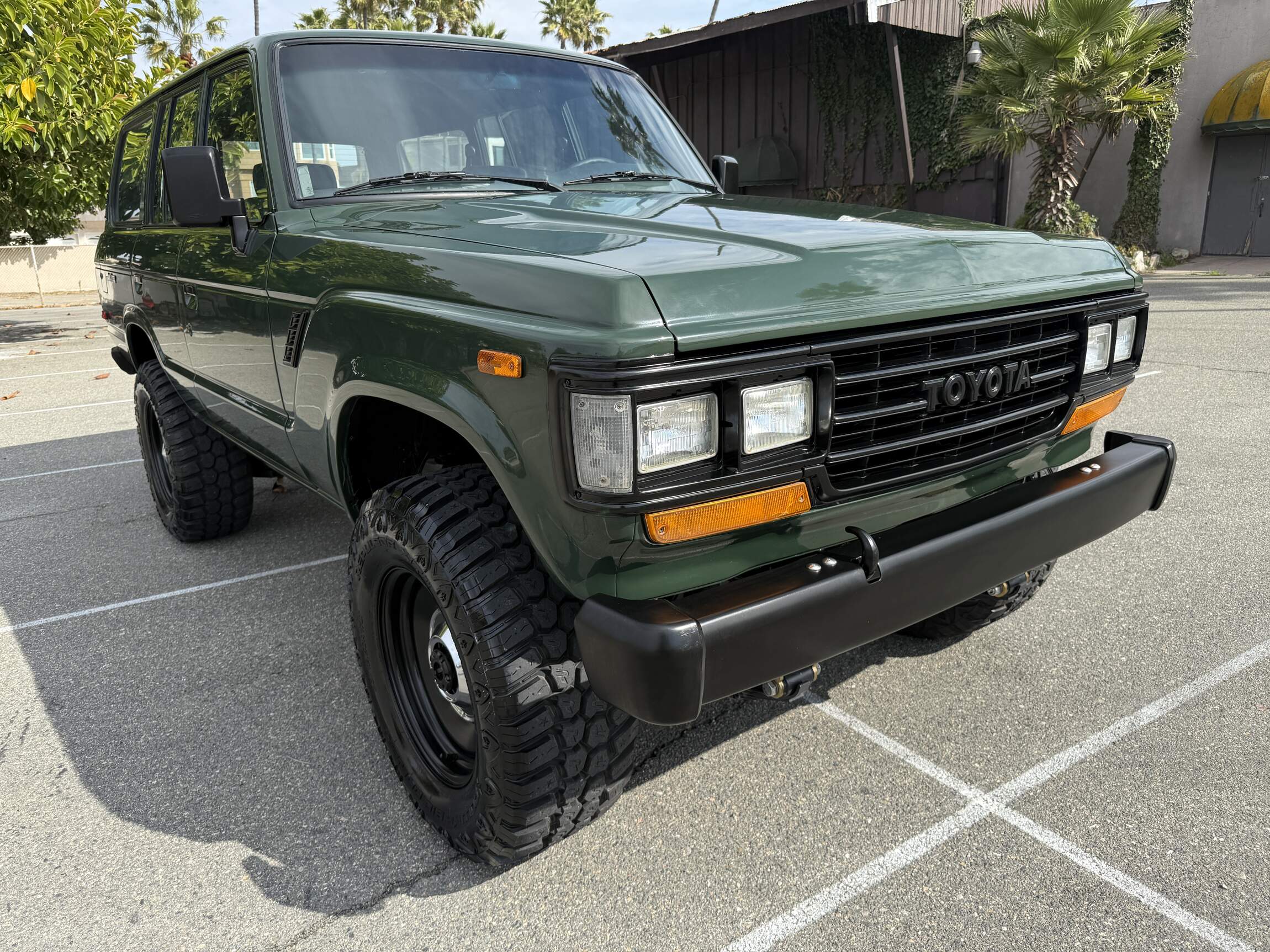 Sold: 1989 Toyota Land Cruiser FJ62