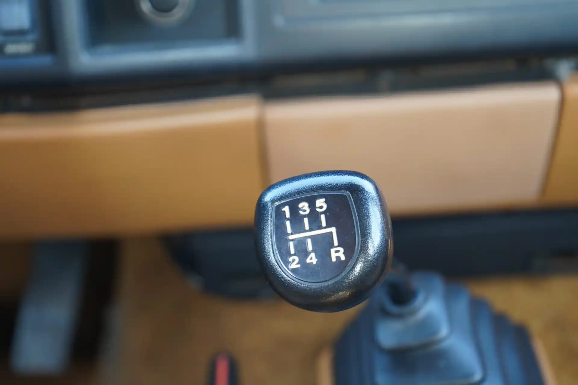 5-Speed Manual 1986 Jeep Cherokee 4×4