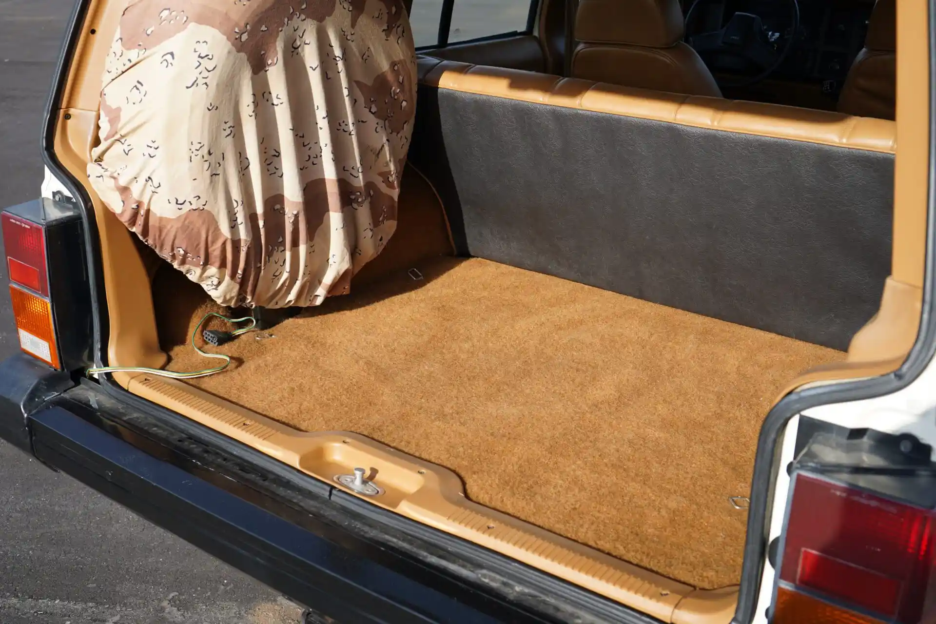 5-Speed Manual 1986 Jeep Cherokee 4×4