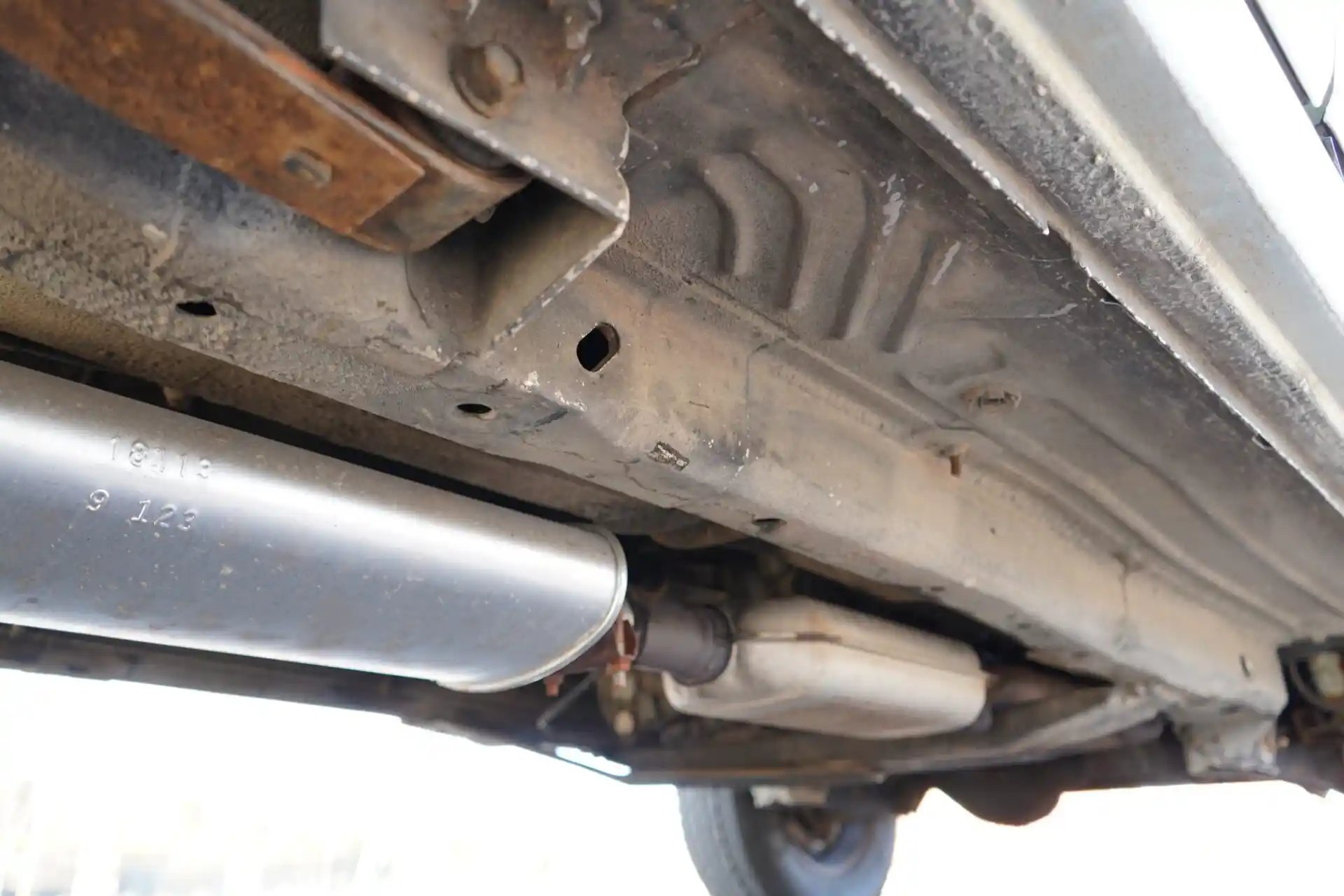 5-Speed Manual 1986 Jeep Cherokee 4×4 - 2