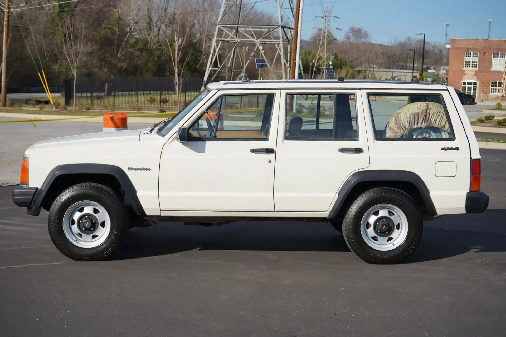 5-Speed Manual 1986 Jeep Cherokee 4×4