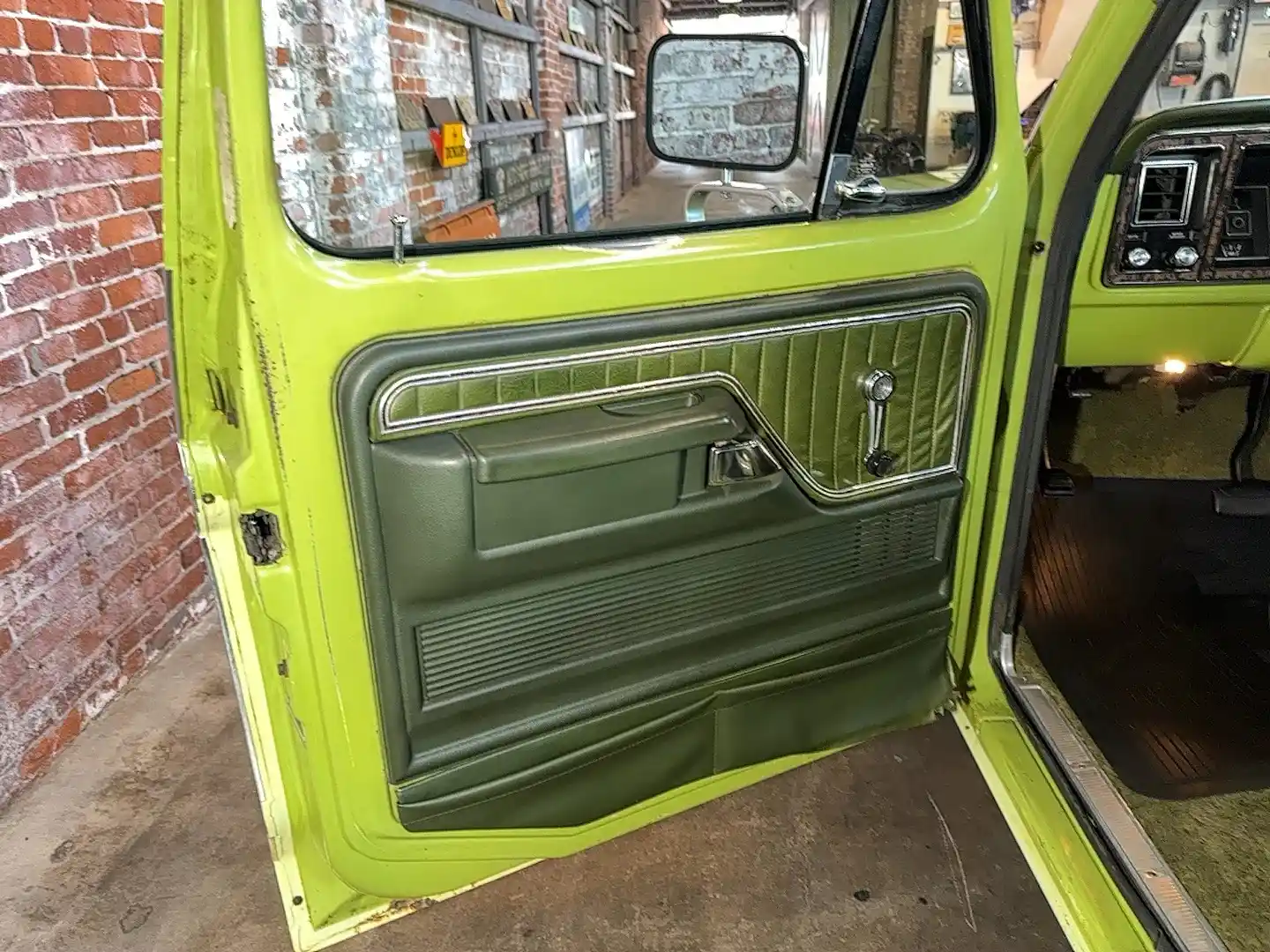 1975 Ford F-150 XLT