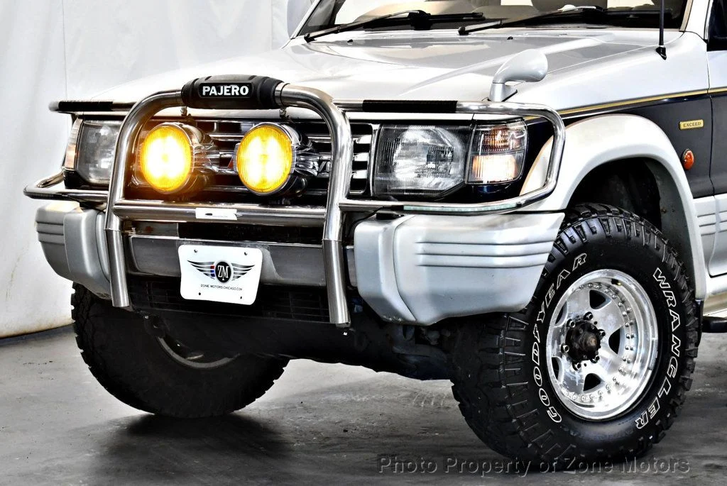 1994 Mitsubishi Pajero - 2