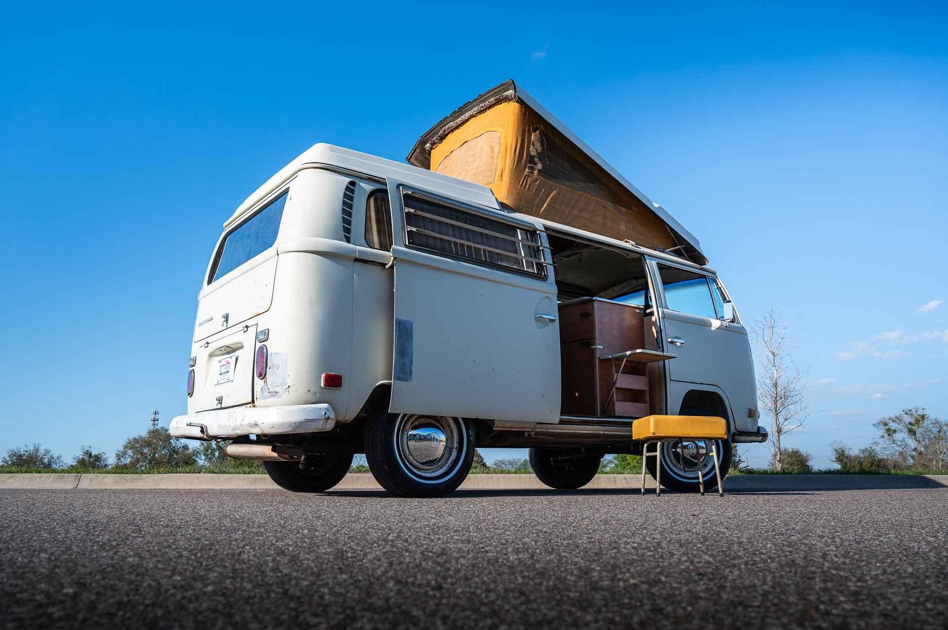  Volkswagen Bus