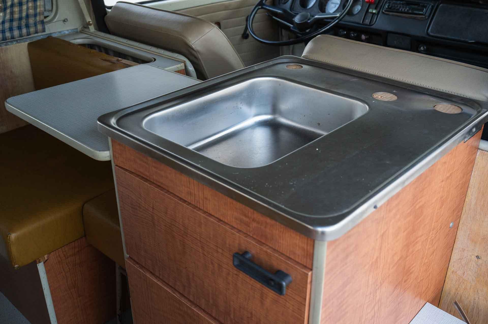 1970 Volkswagen Westfalia Bus