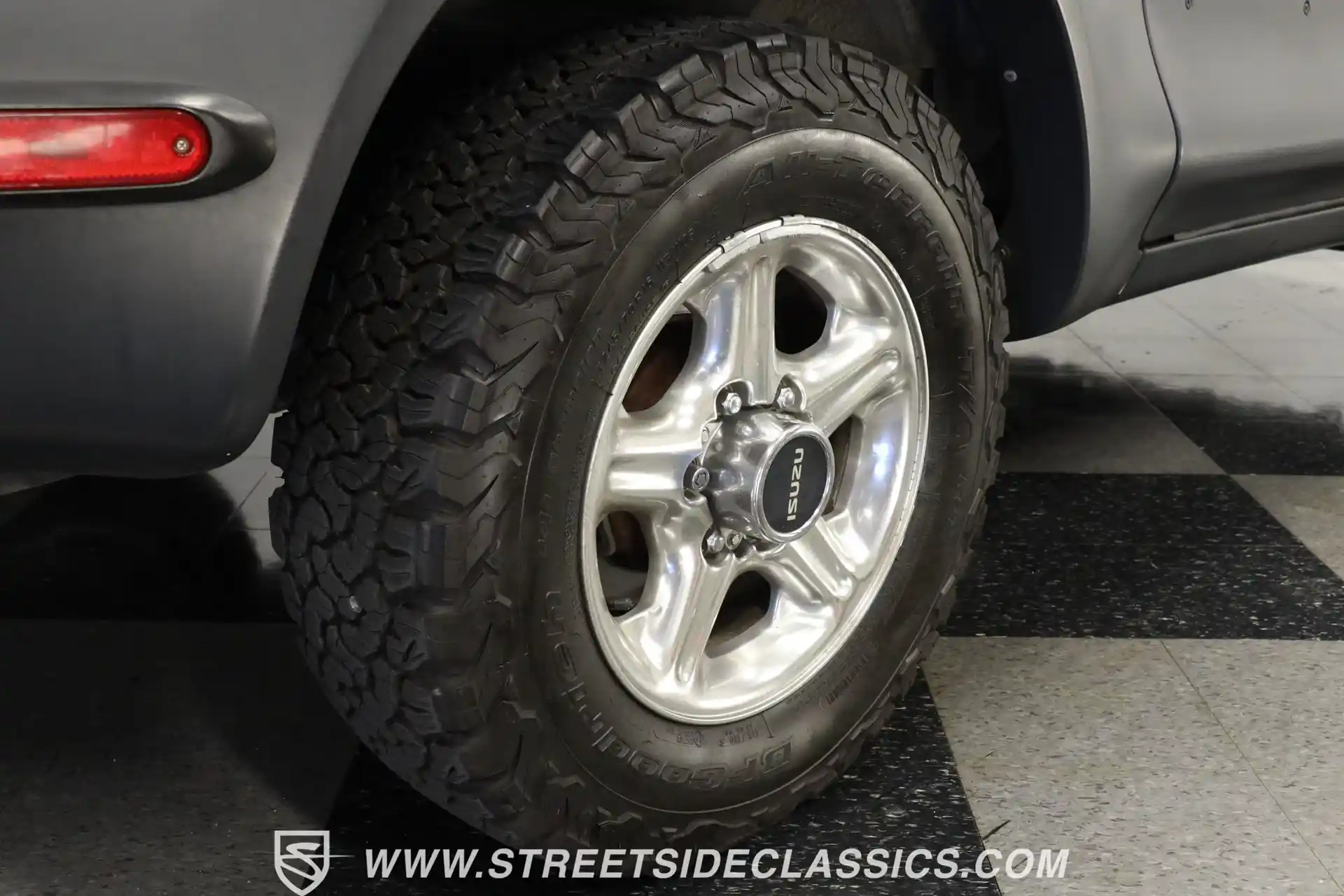1999 Isuzu VehiCROSS 4×4