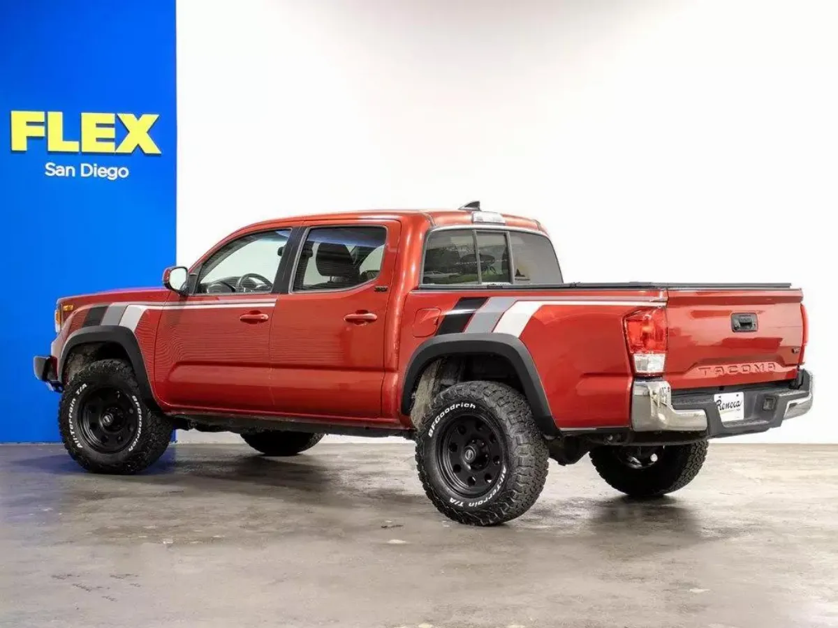 2017 Toyota Tacoma Renoca Windansea