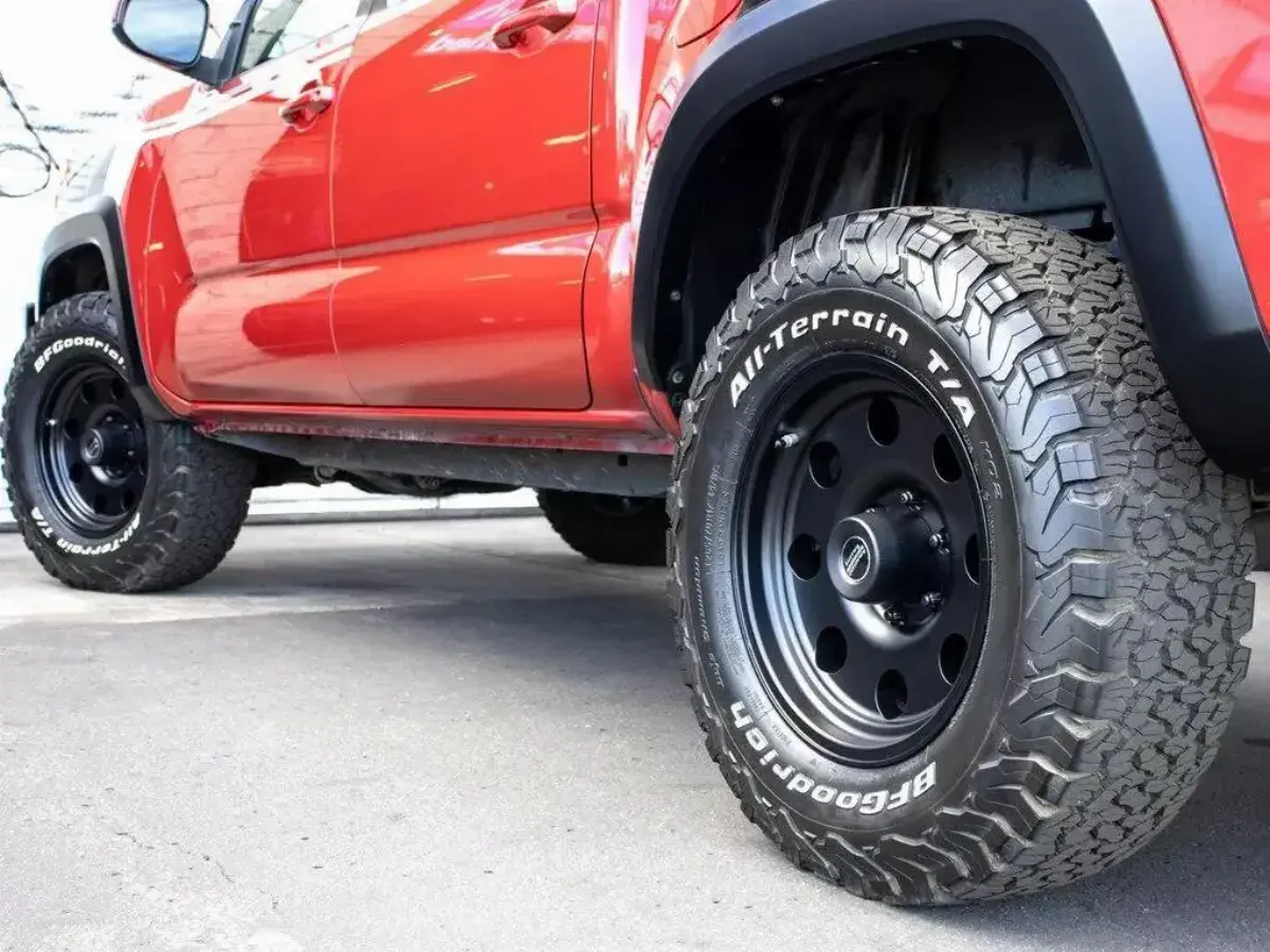2017 Toyota Tacoma Renoca Windansea SR5