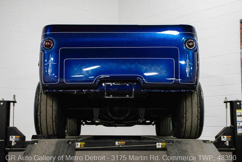 1961 Ford Econoline Custom - 4
