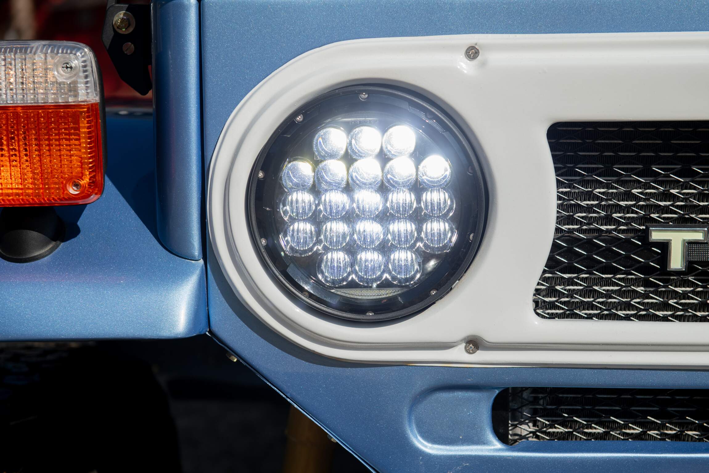 Sold: 1977 Toyota HJ45 Land Cruiser Pickup 4×4