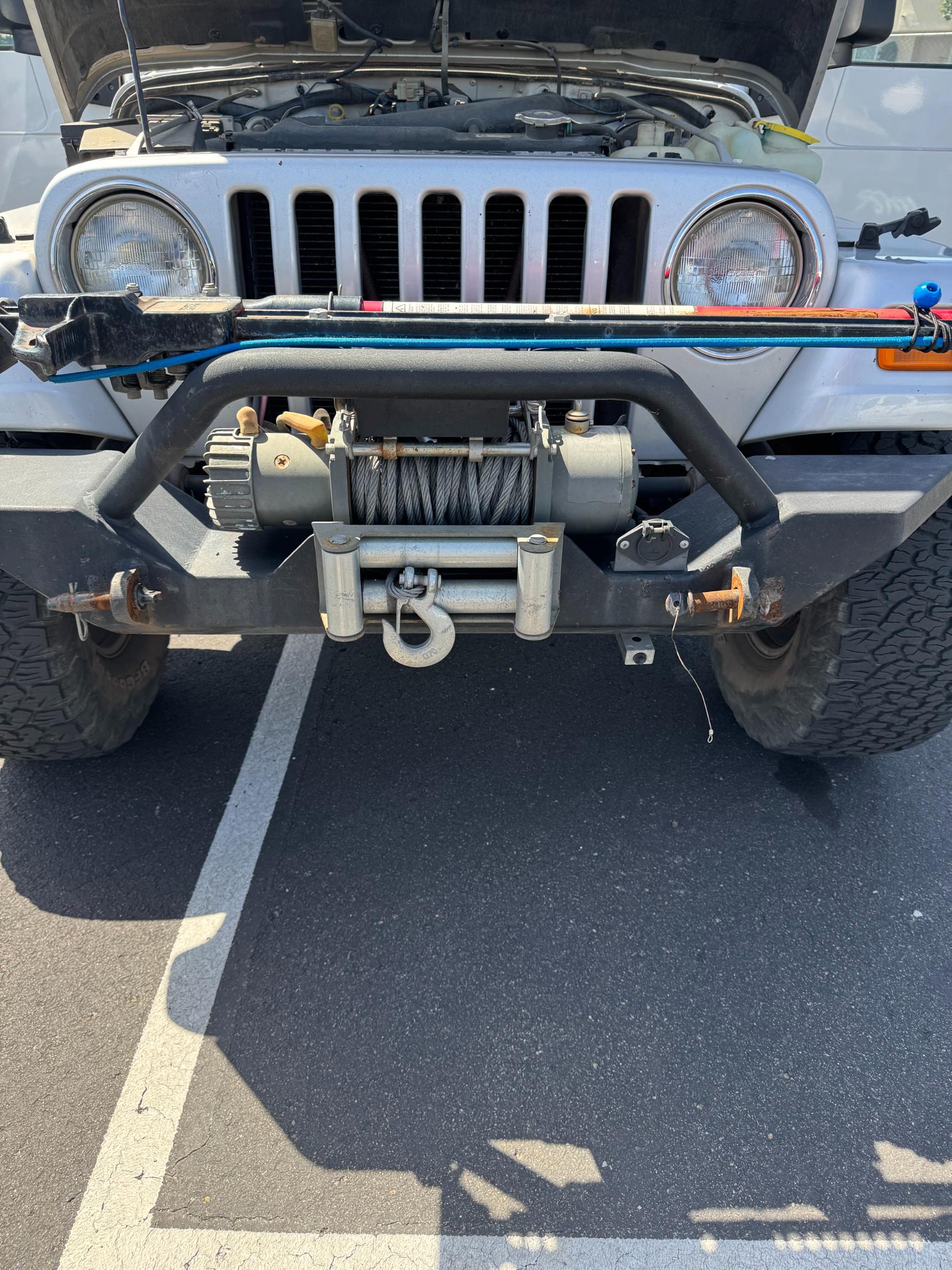 Sold: 2004 Jeep Wrangler Unlimited 4×4