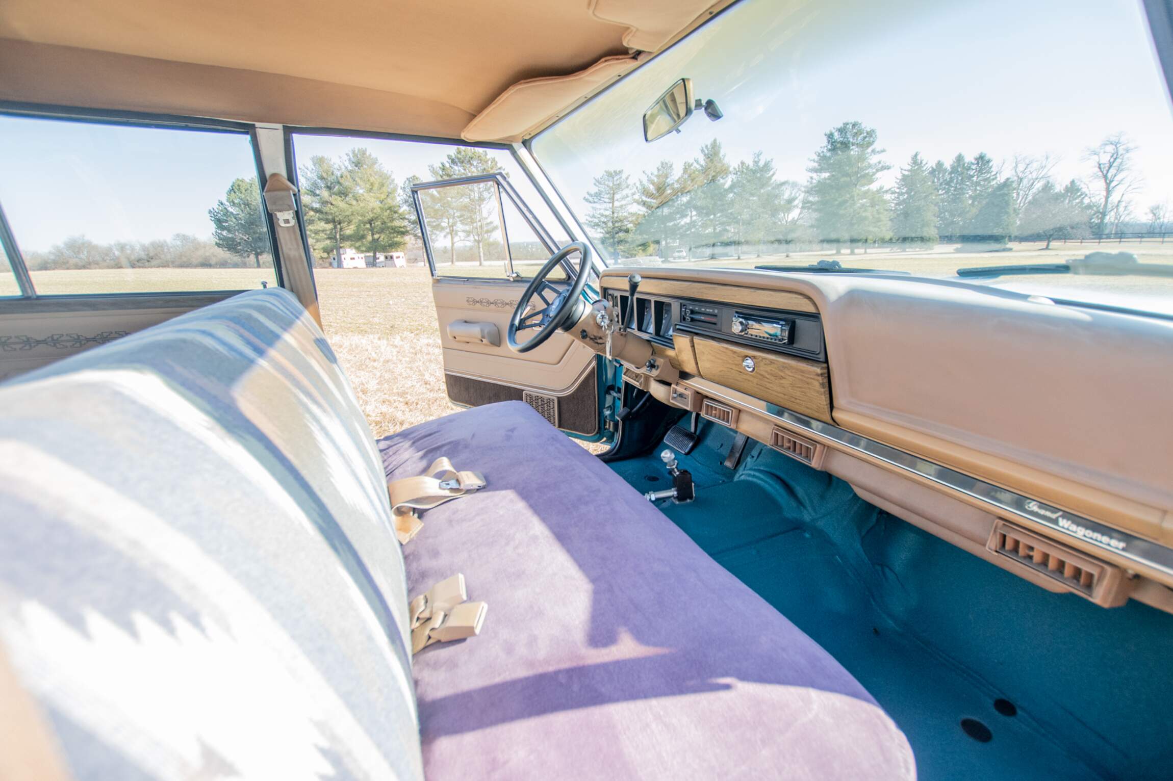 Sold: Custom 1987 Jeep Grand Wagoneer SJ