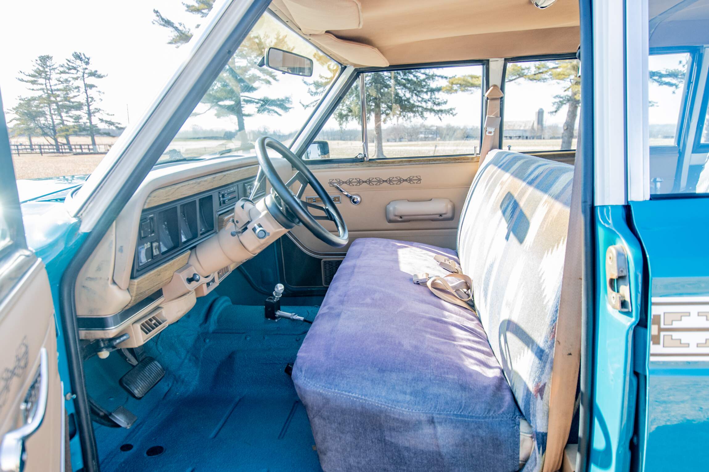 Sold: Custom 1987 Jeep Grand Wagoneer SJ