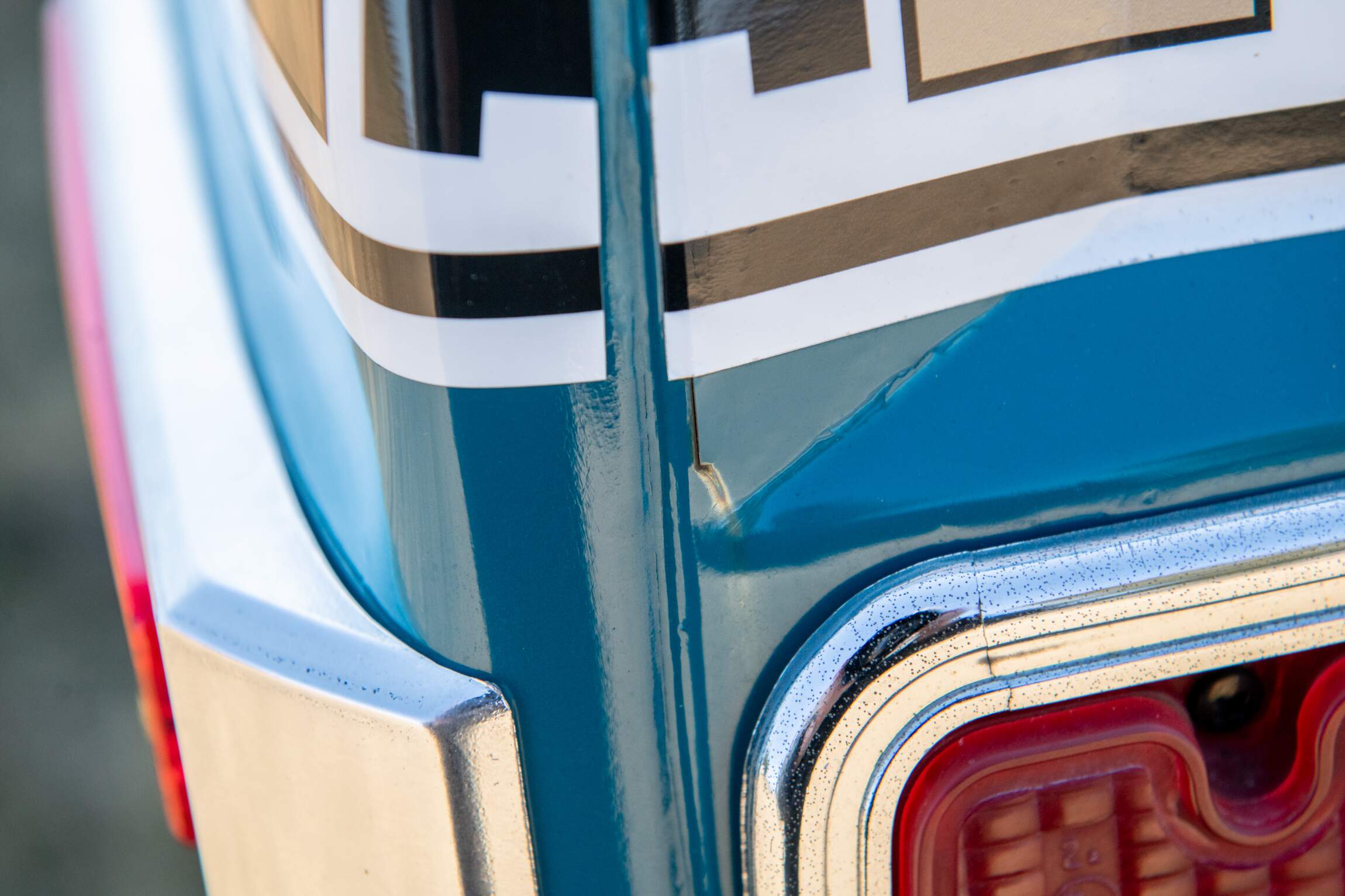 Sold: Custom 1987 Jeep Grand Wagoneer SJ