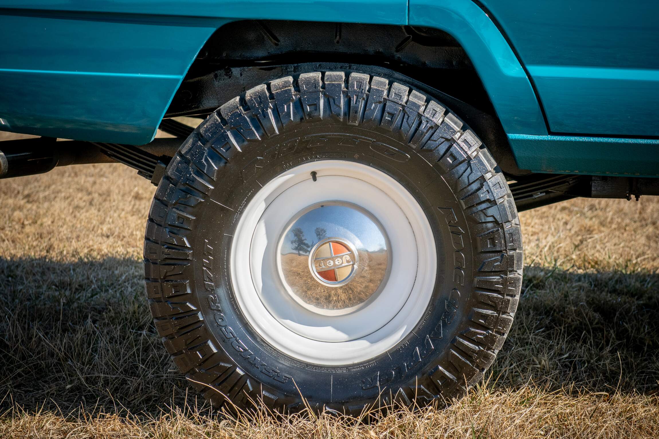 Sold: Custom 1987 Jeep Grand Wagoneer SJ