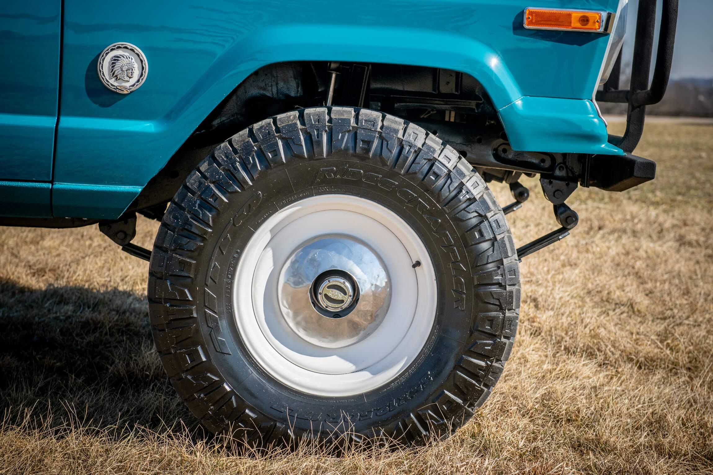 Sold: Custom 1987 Jeep Grand Wagoneer SJ