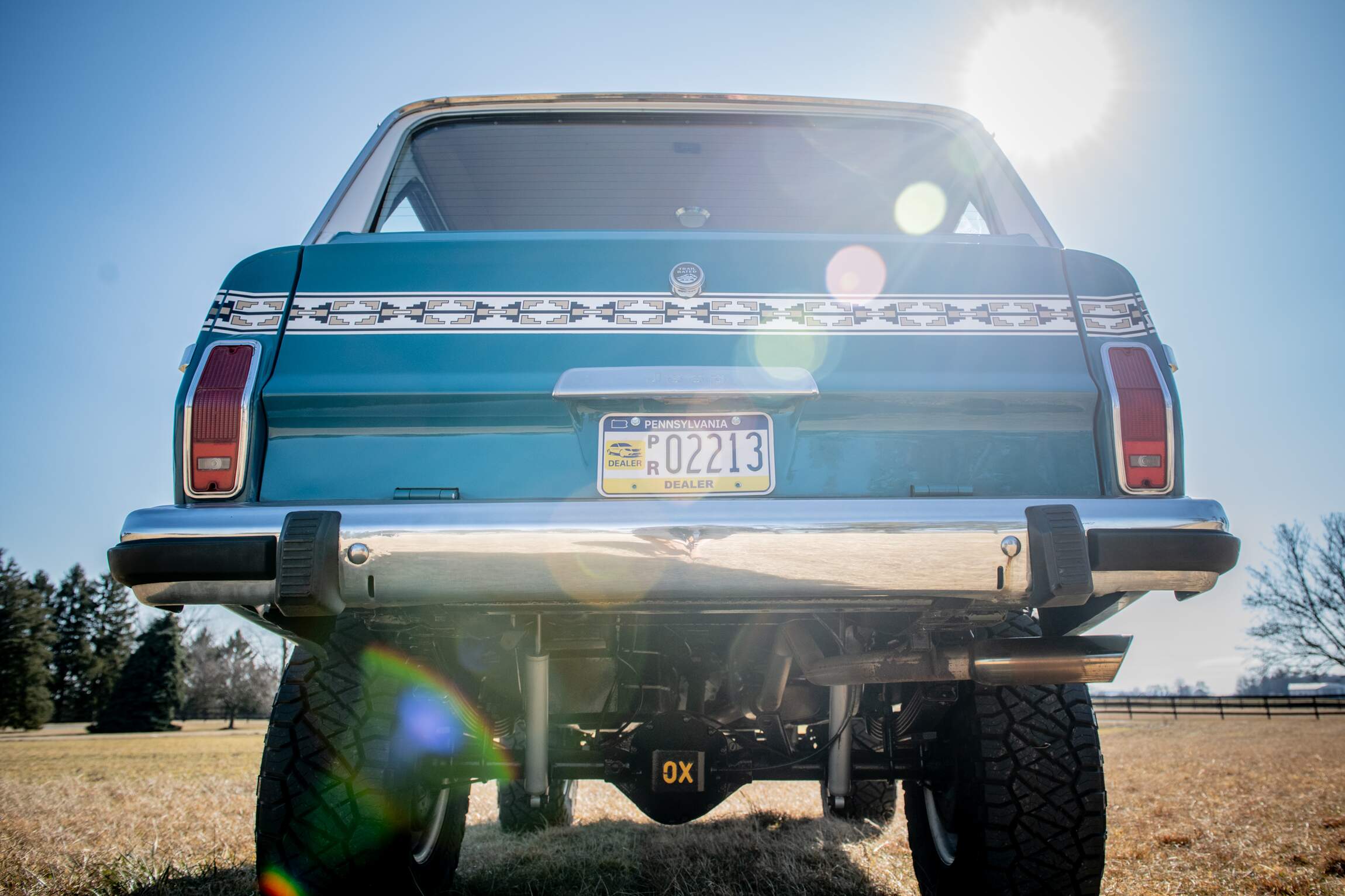 Sold: Custom 1987 Jeep Grand Wagoneer SJ