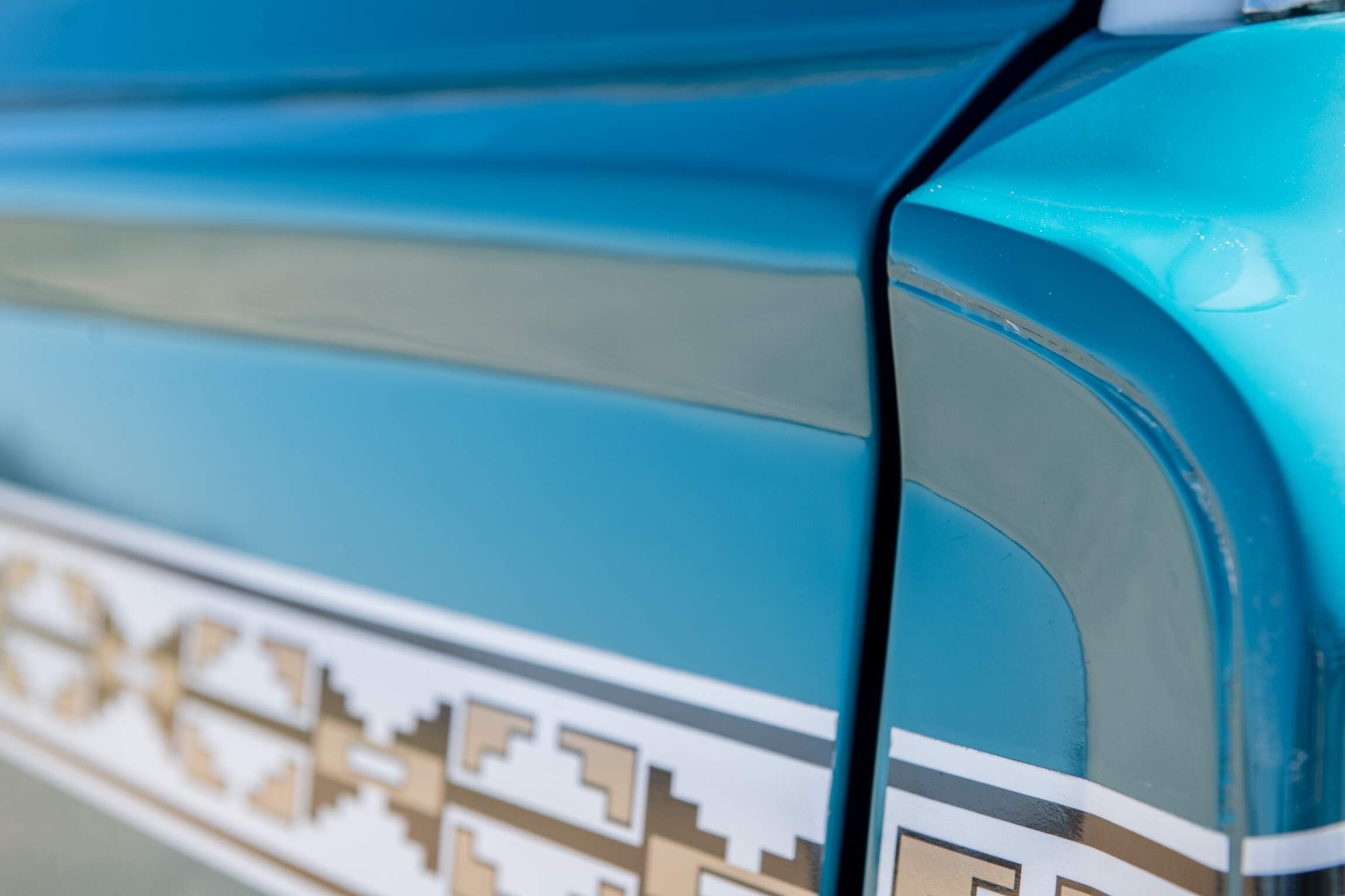 Sold: Custom 1987 Jeep Grand Wagoneer SJ