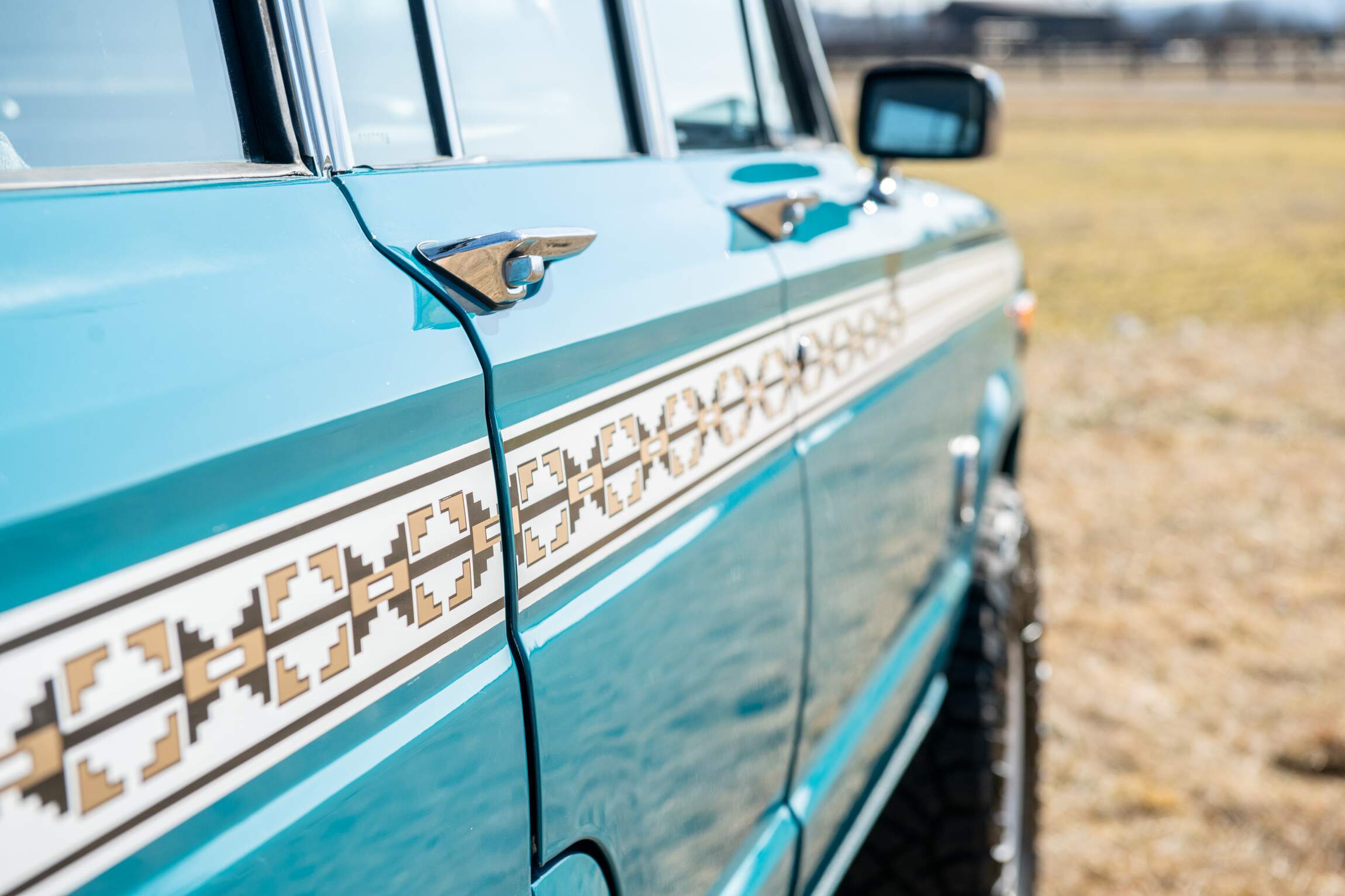 Sold: Custom 1987 Jeep Grand Wagoneer SJ