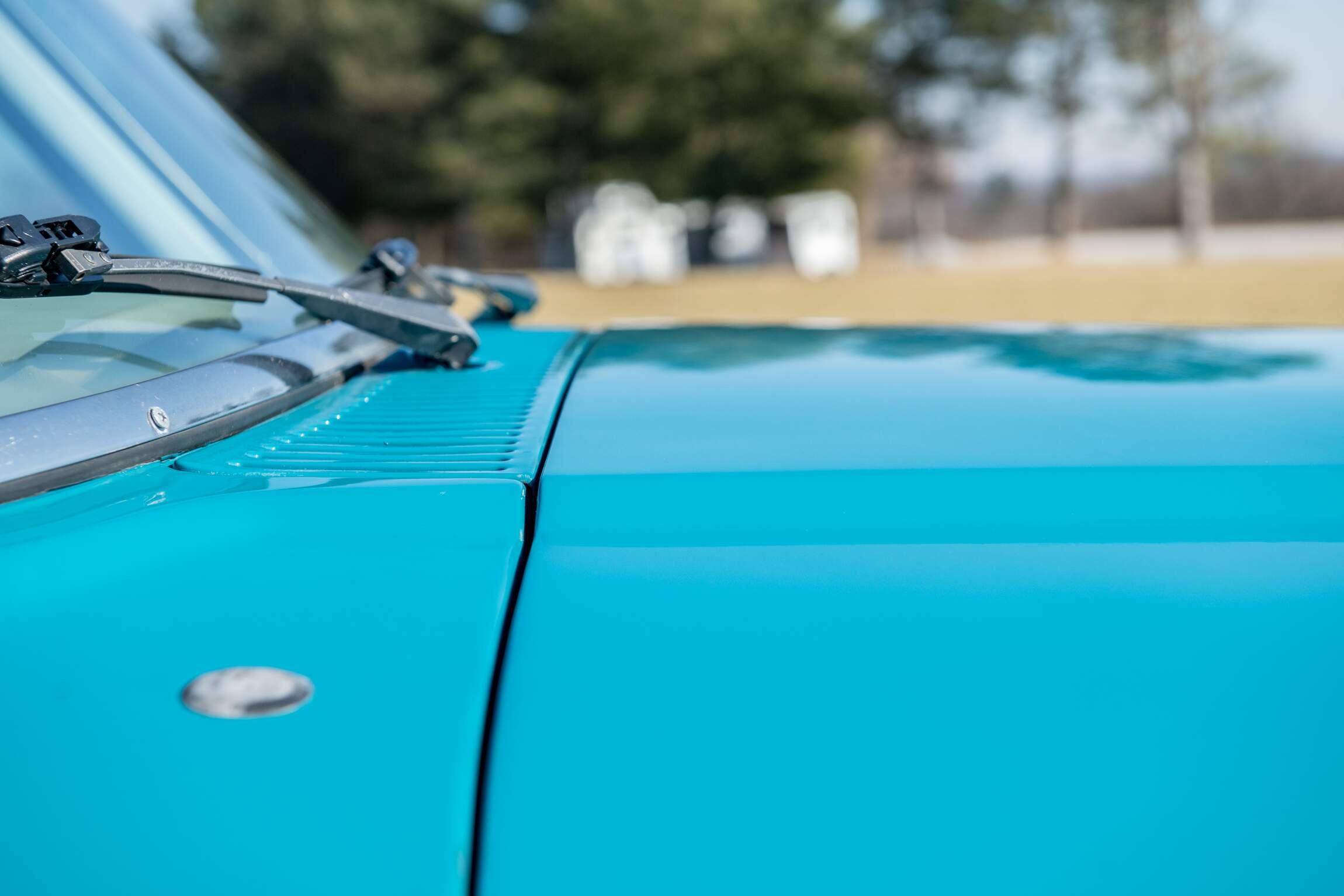 Sold: Custom 1987 Jeep Grand Wagoneer SJ