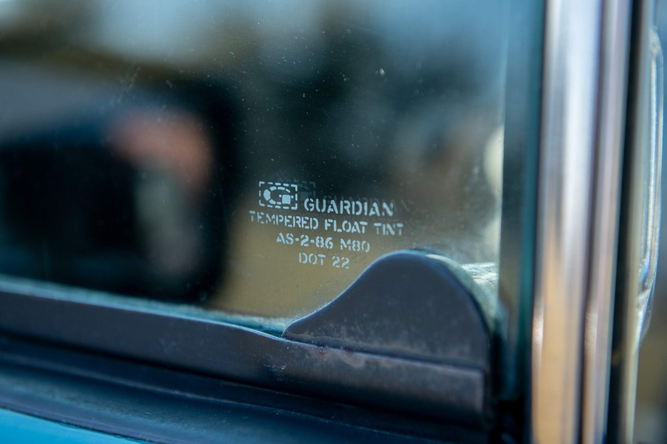 Sold: Custom 1987 Jeep Grand Wagoneer SJ