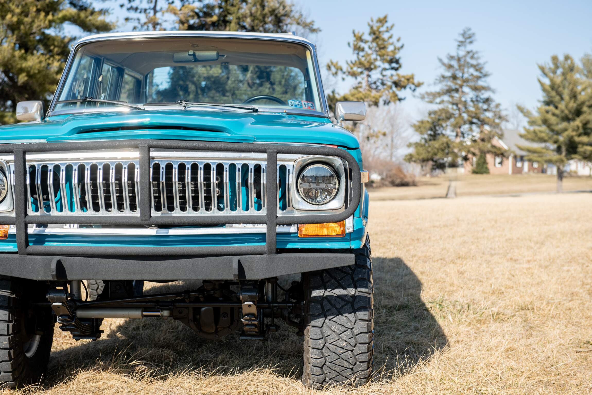 Sold: Custom 1987 Jeep Grand Wagoneer SJ