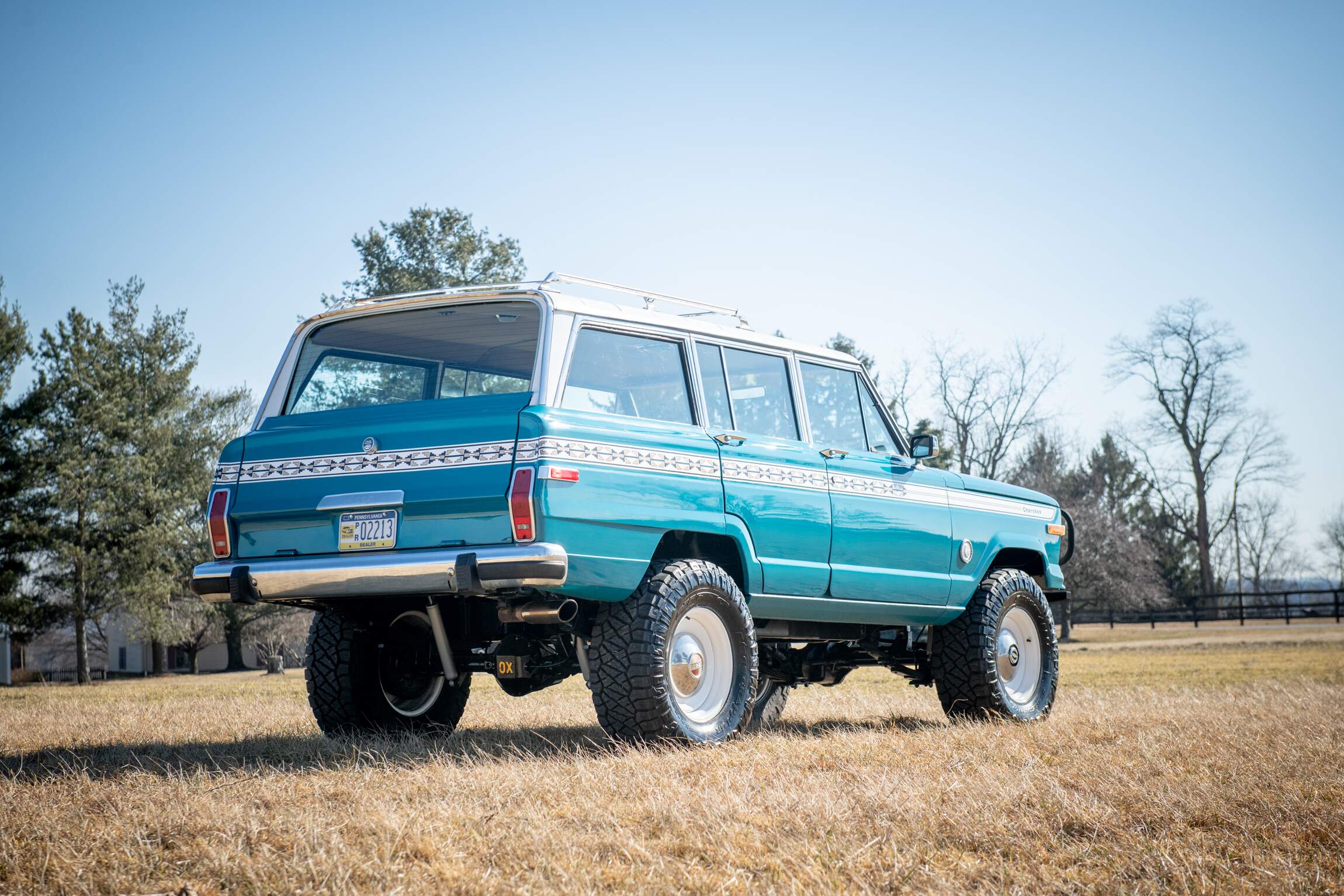 Sold: Custom 1987 Jeep Grand Wagoneer SJ