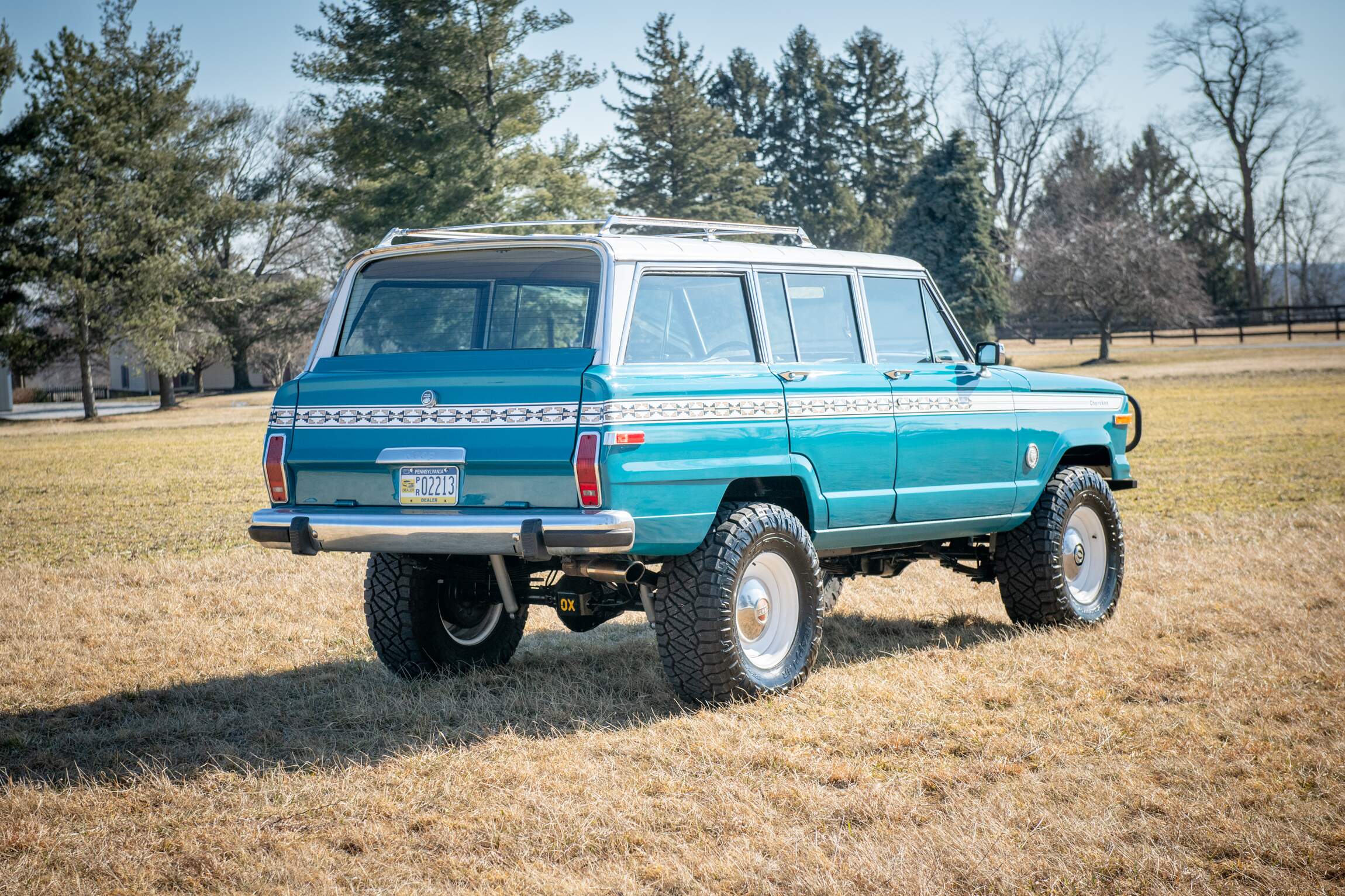 Sold: Custom 1987 Jeep Grand Wagoneer SJ