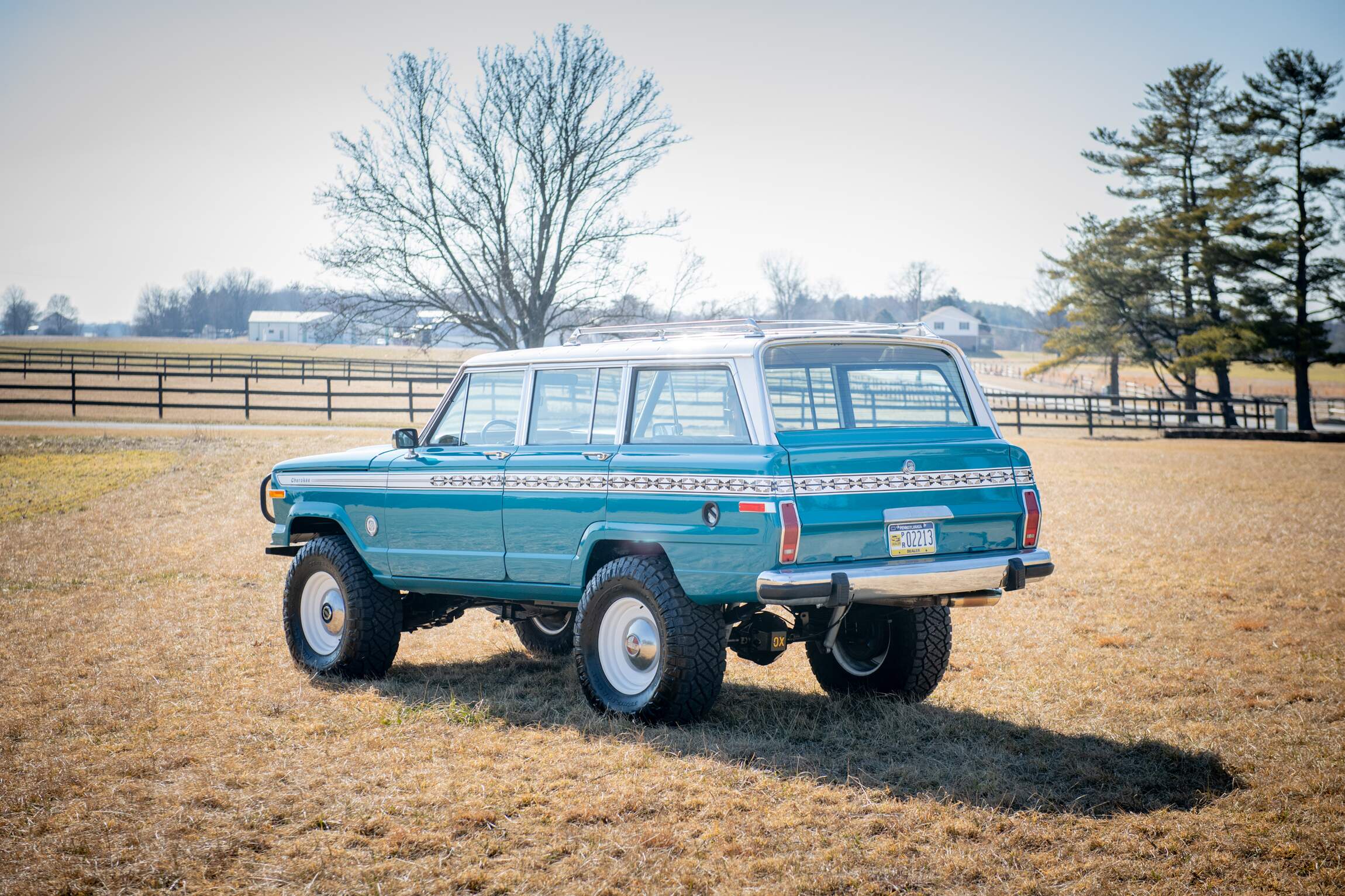 Sold: Custom 1987 Jeep Grand Wagoneer SJ