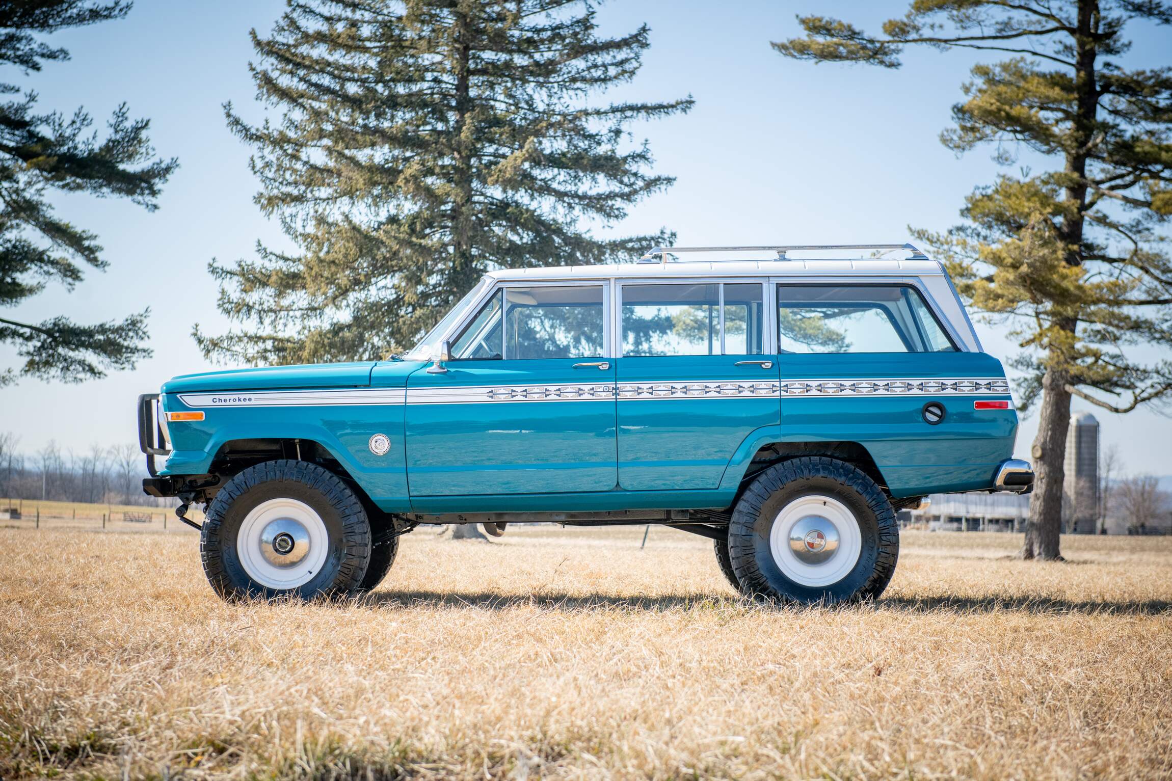 Sold: Custom 1987 Jeep Grand Wagoneer SJ