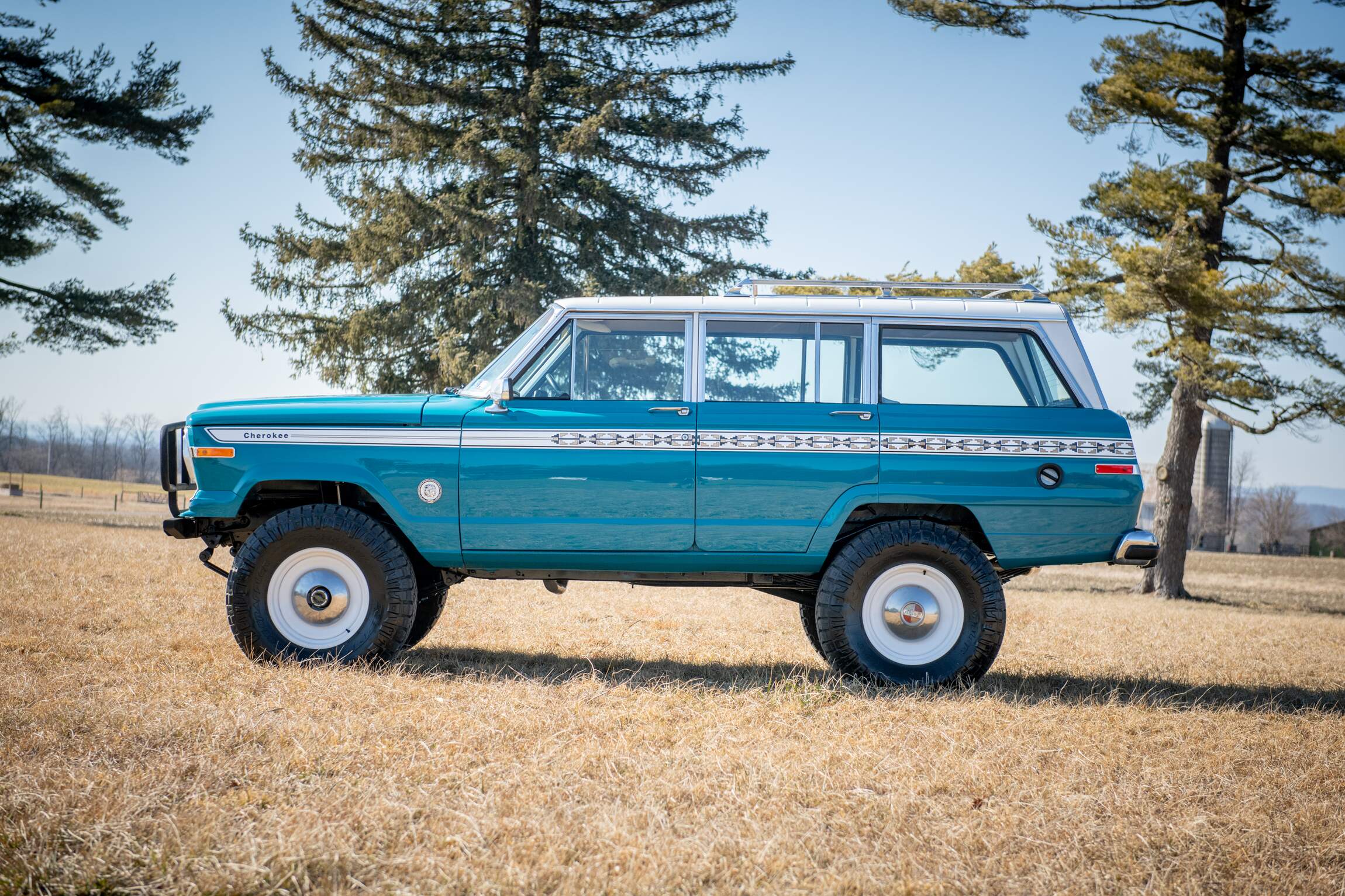 Sold: Custom 1987 Jeep Grand Wagoneer SJ