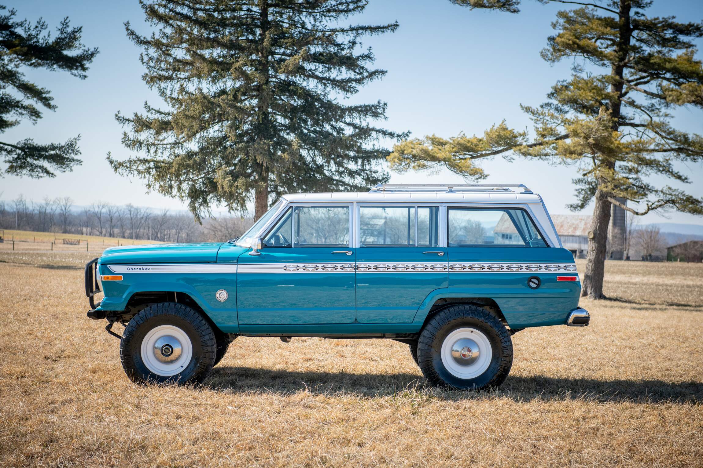 Sold: Custom 1987 Jeep Grand Wagoneer SJ