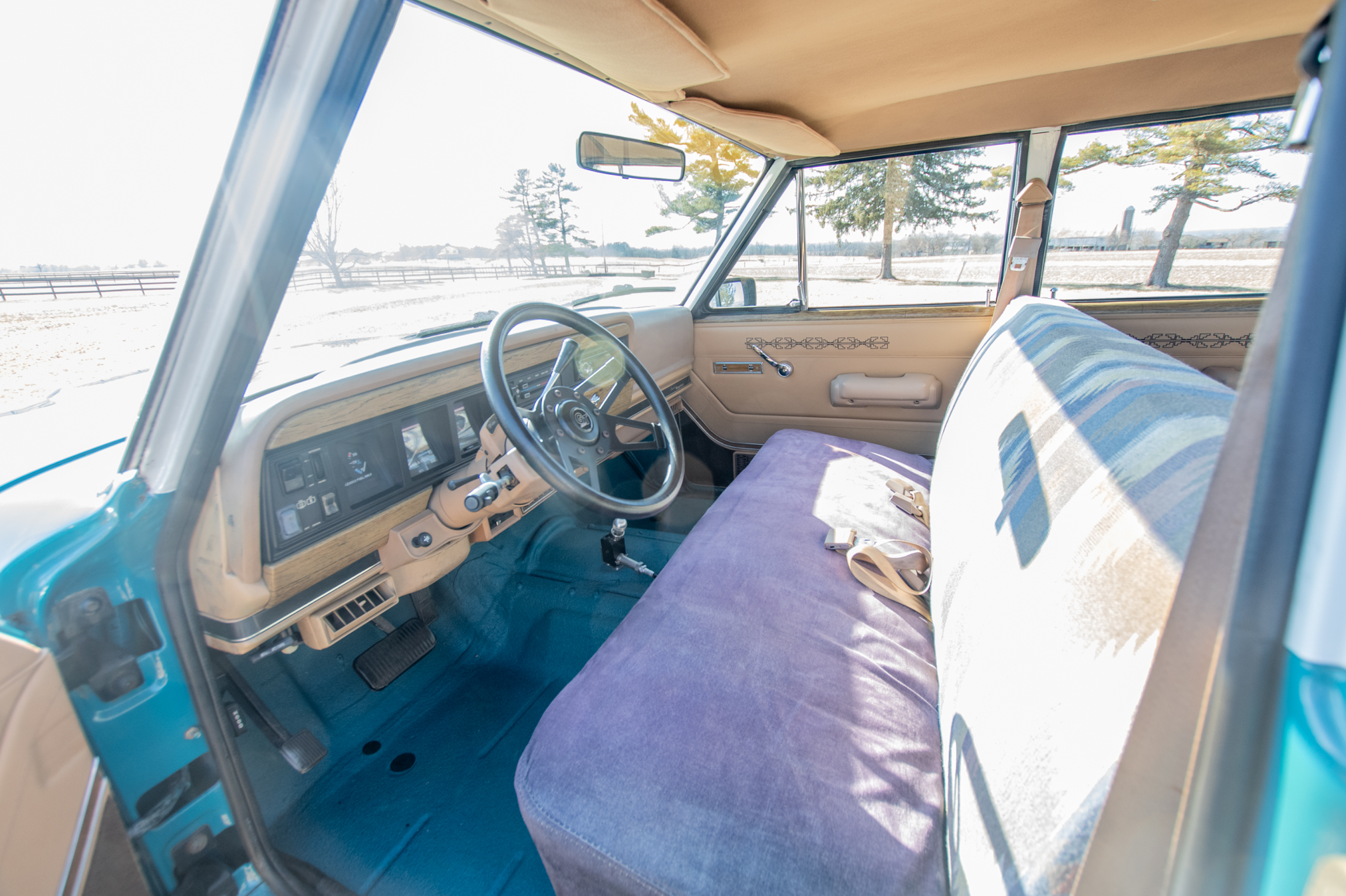 Sold: Custom 1987 Jeep Grand Wagoneer SJ