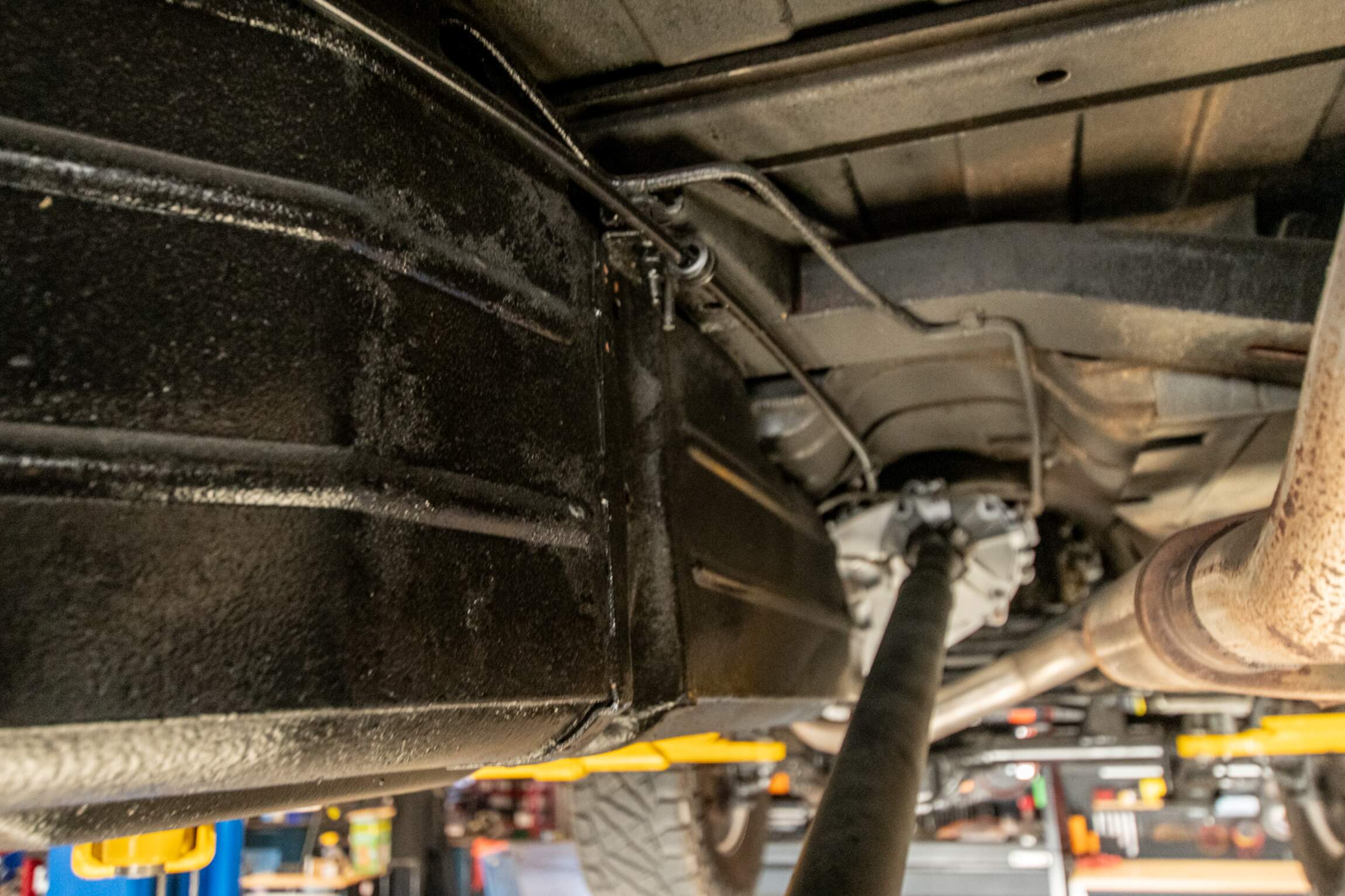 Sold: Custom 1987 Jeep Grand Wagoneer SJ