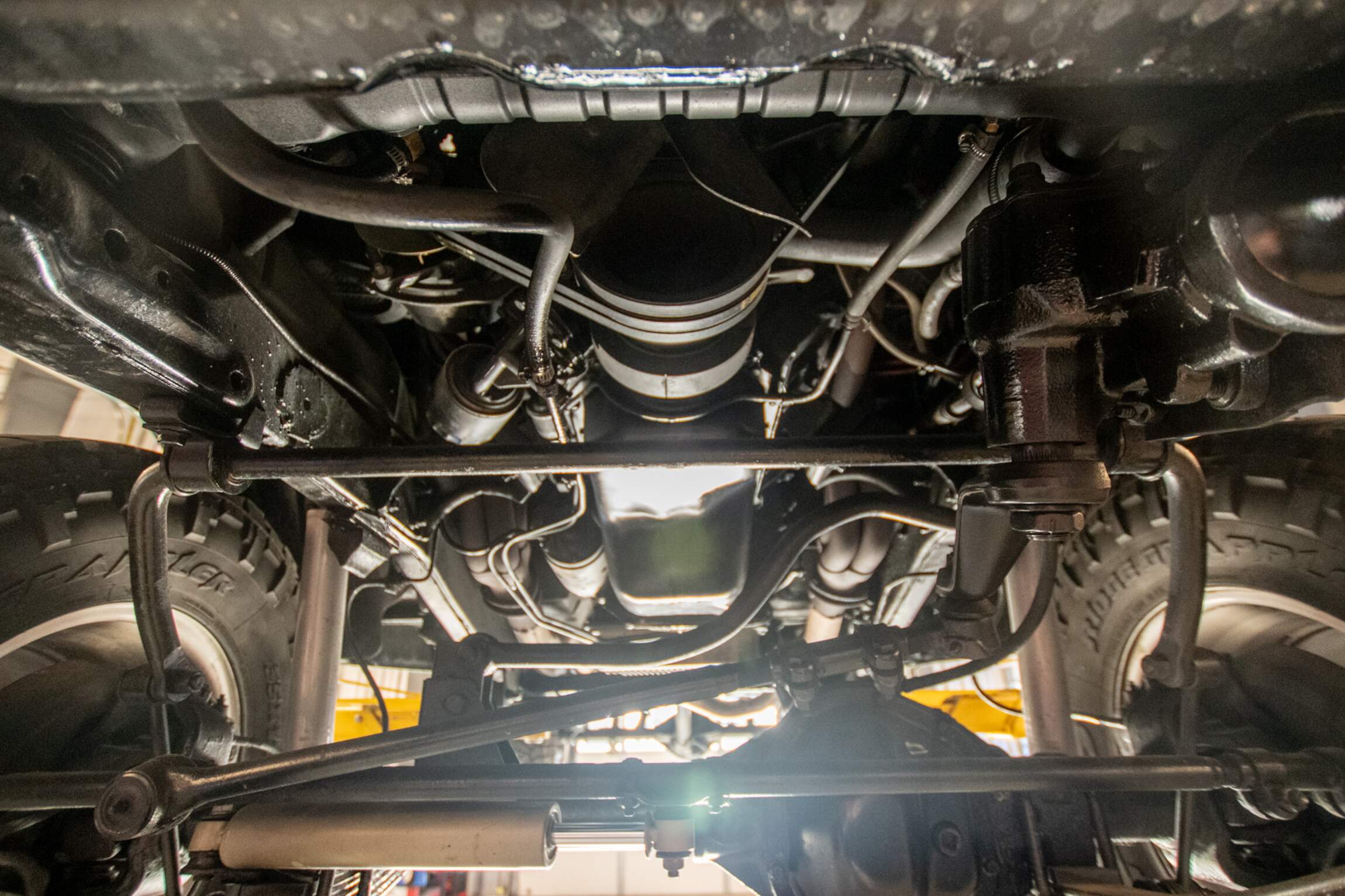 Sold: Custom 1987 Jeep Grand Wagoneer SJ