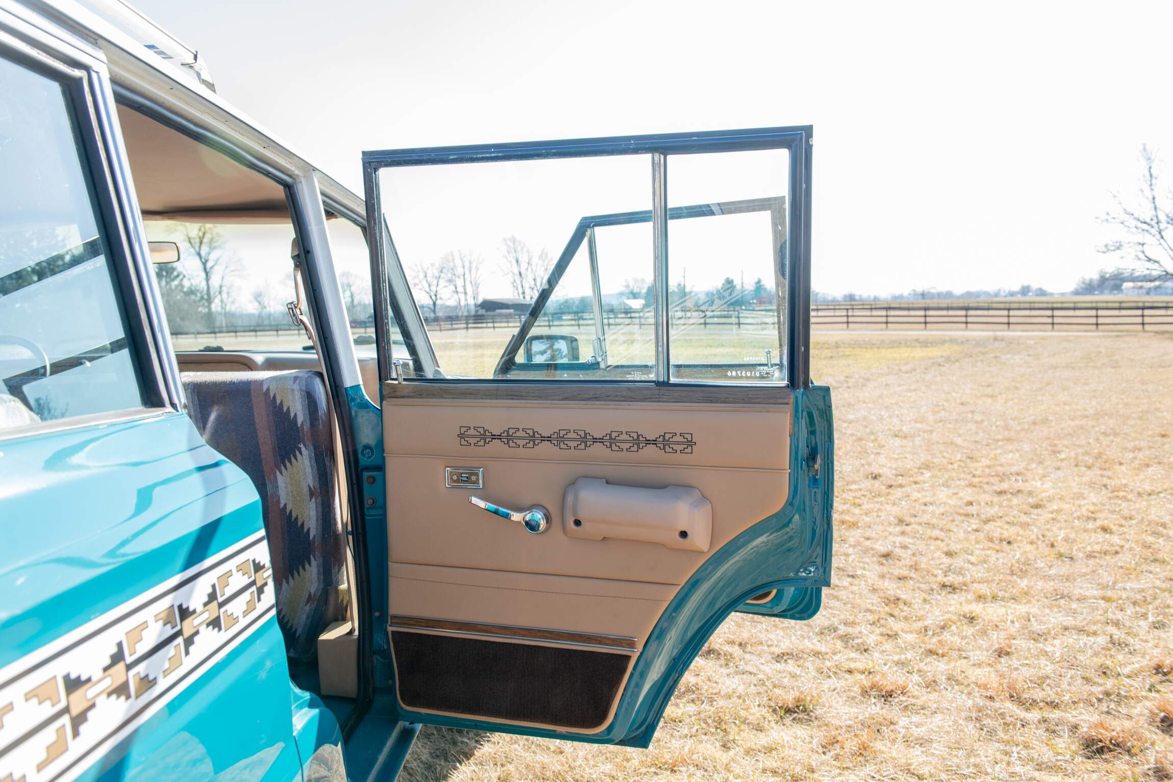 Sold: Custom 1987 Jeep Grand Wagoneer SJ