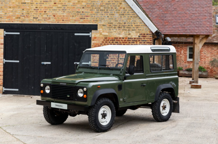  Land Rover Defender