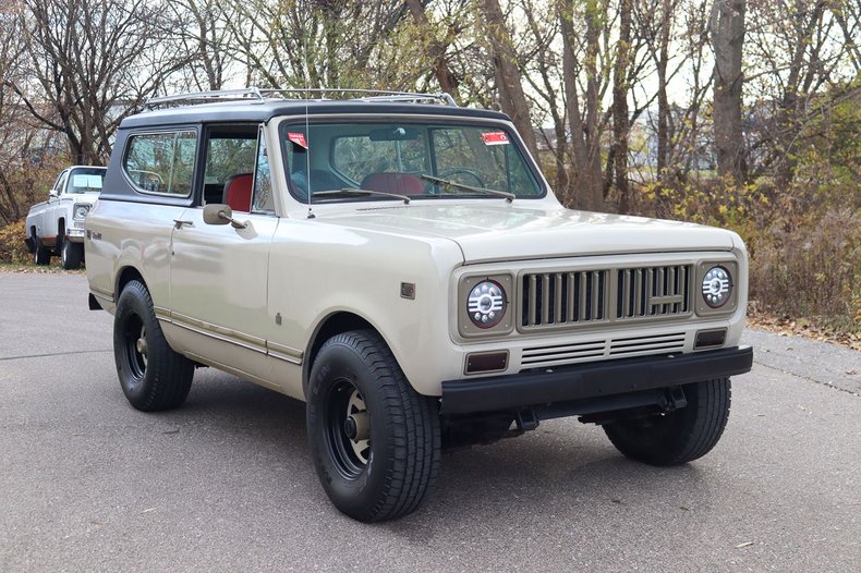Sold: 1975 International Harvester Scout II-1