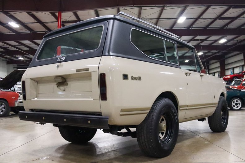 Sold: 1975 International Harvester Scout II